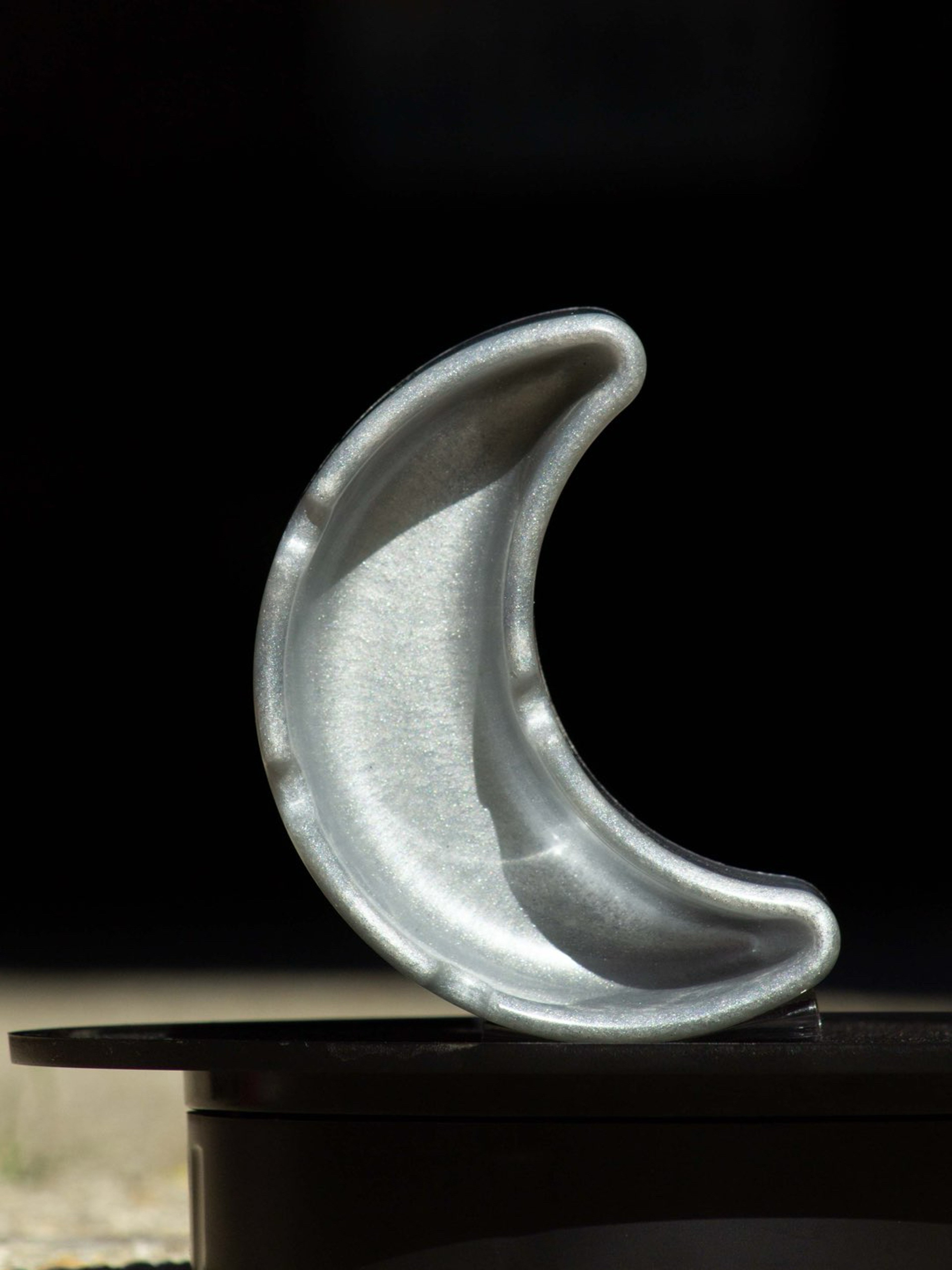 Preview pic of Silver Crescent Kissmyassh.tray🌙