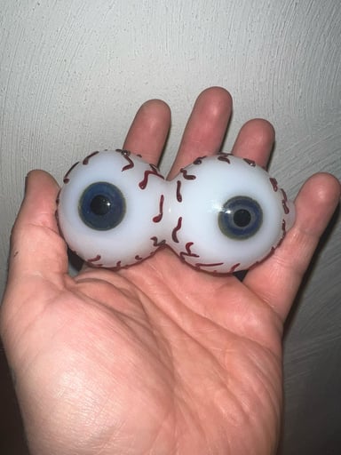 Preview pic of Eyeballs handpipe