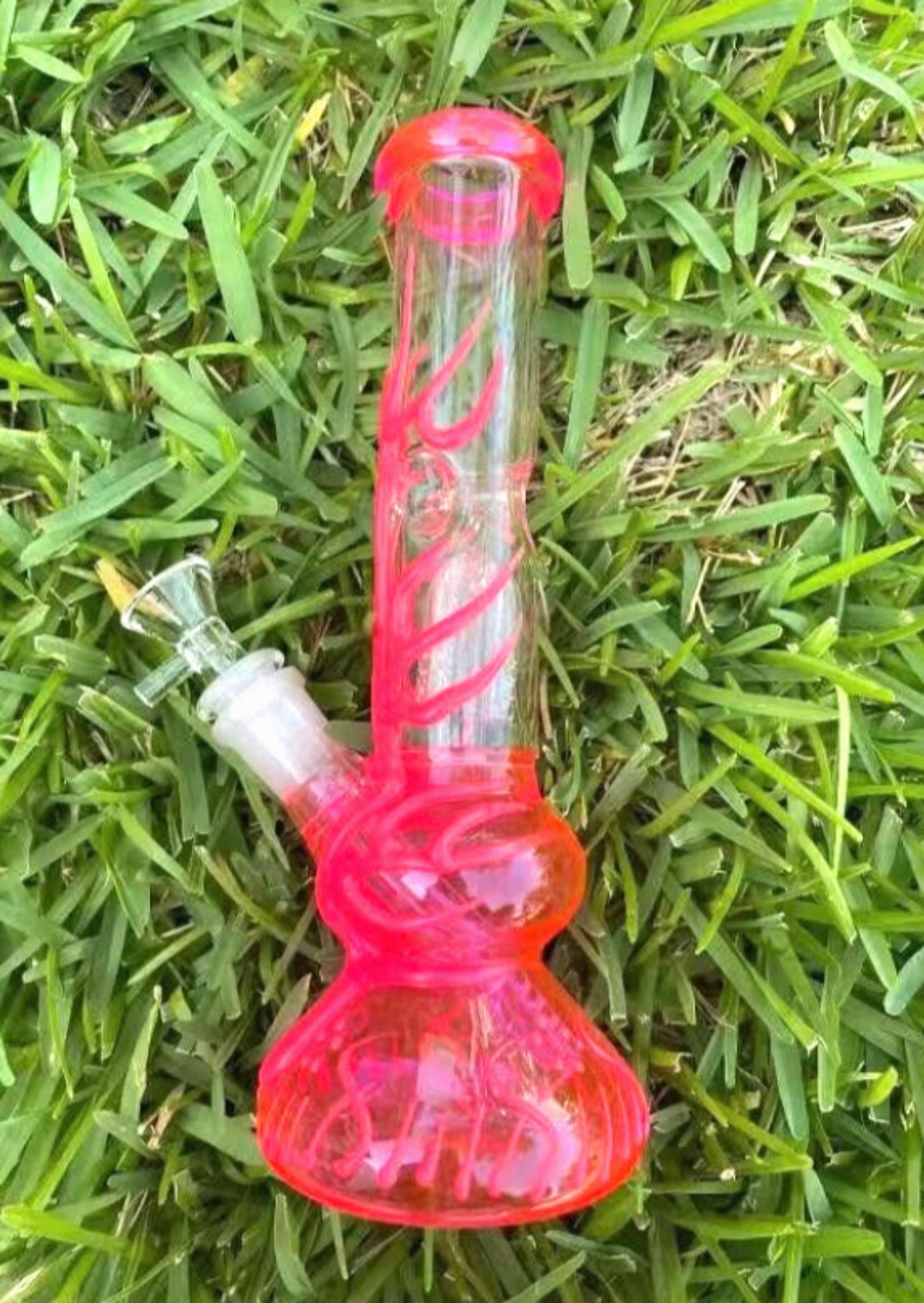 Preview pic of 10" 14mm Glow In The Dark Heavy Hookah Water Pipe Glass Classic Beaker Bong Pink