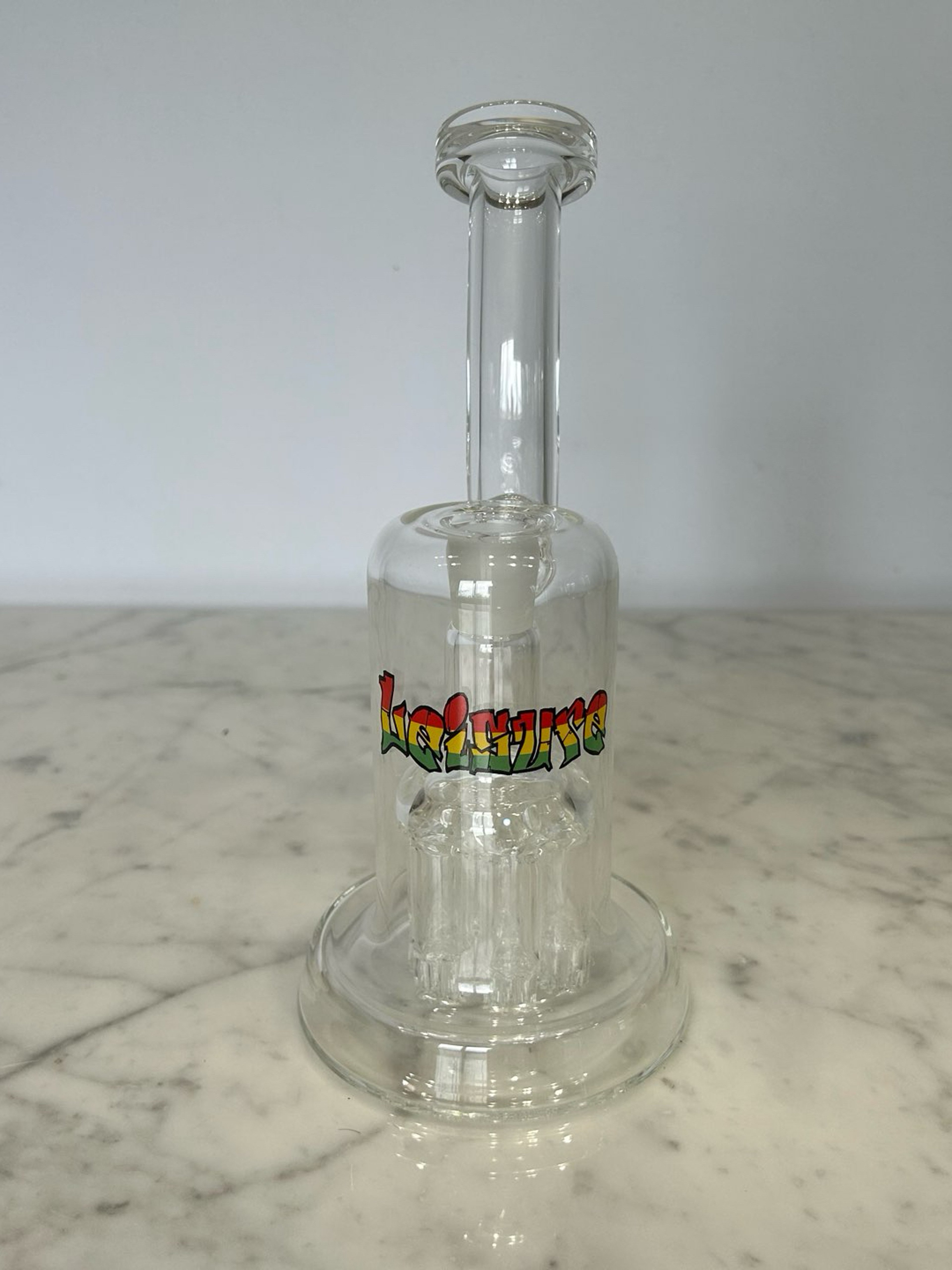 Preview pic of Leisure Glass 44 Magnum bubbler