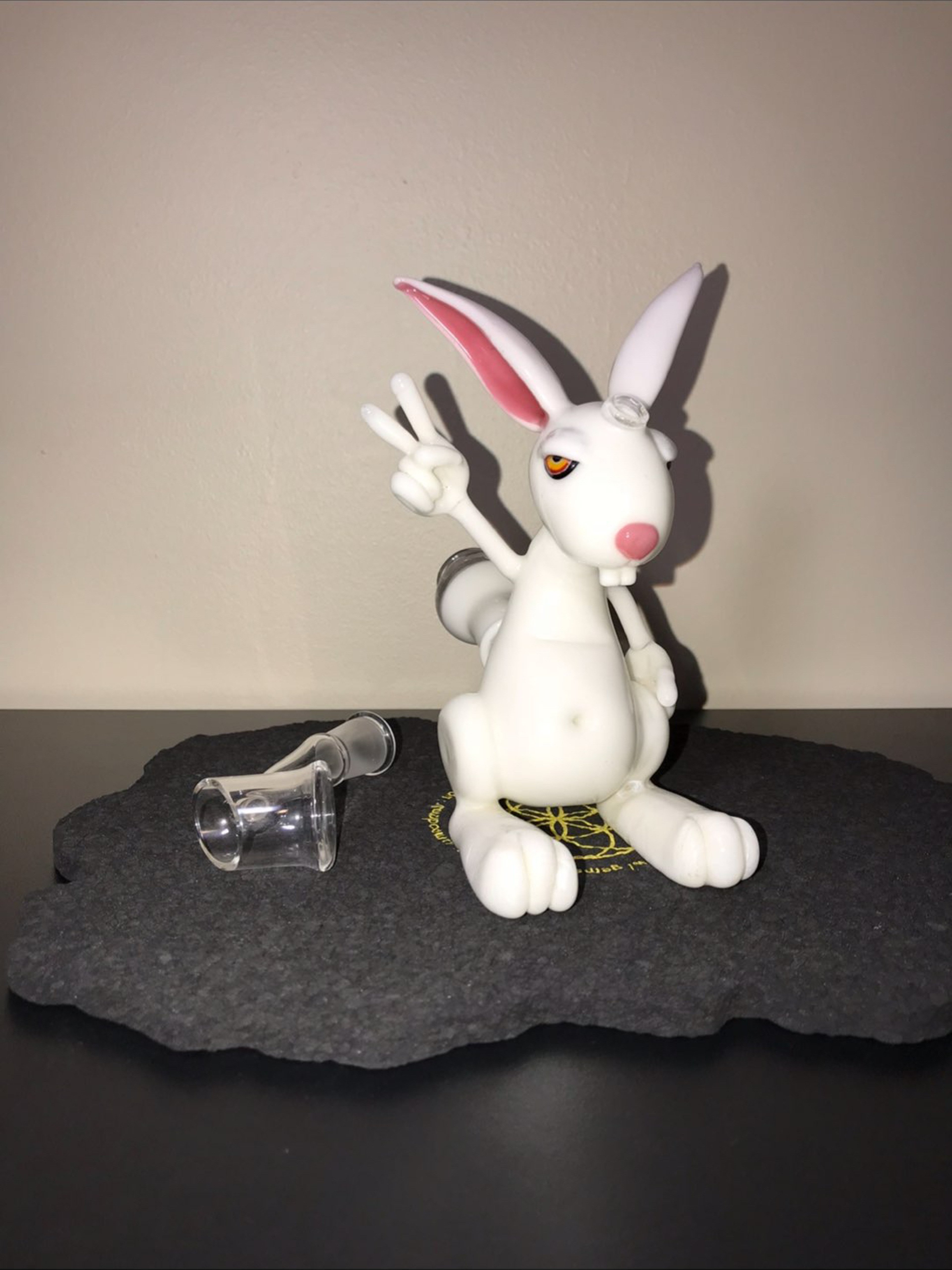 Preview pic of Vibe Glass “Chill Ass Bunny”