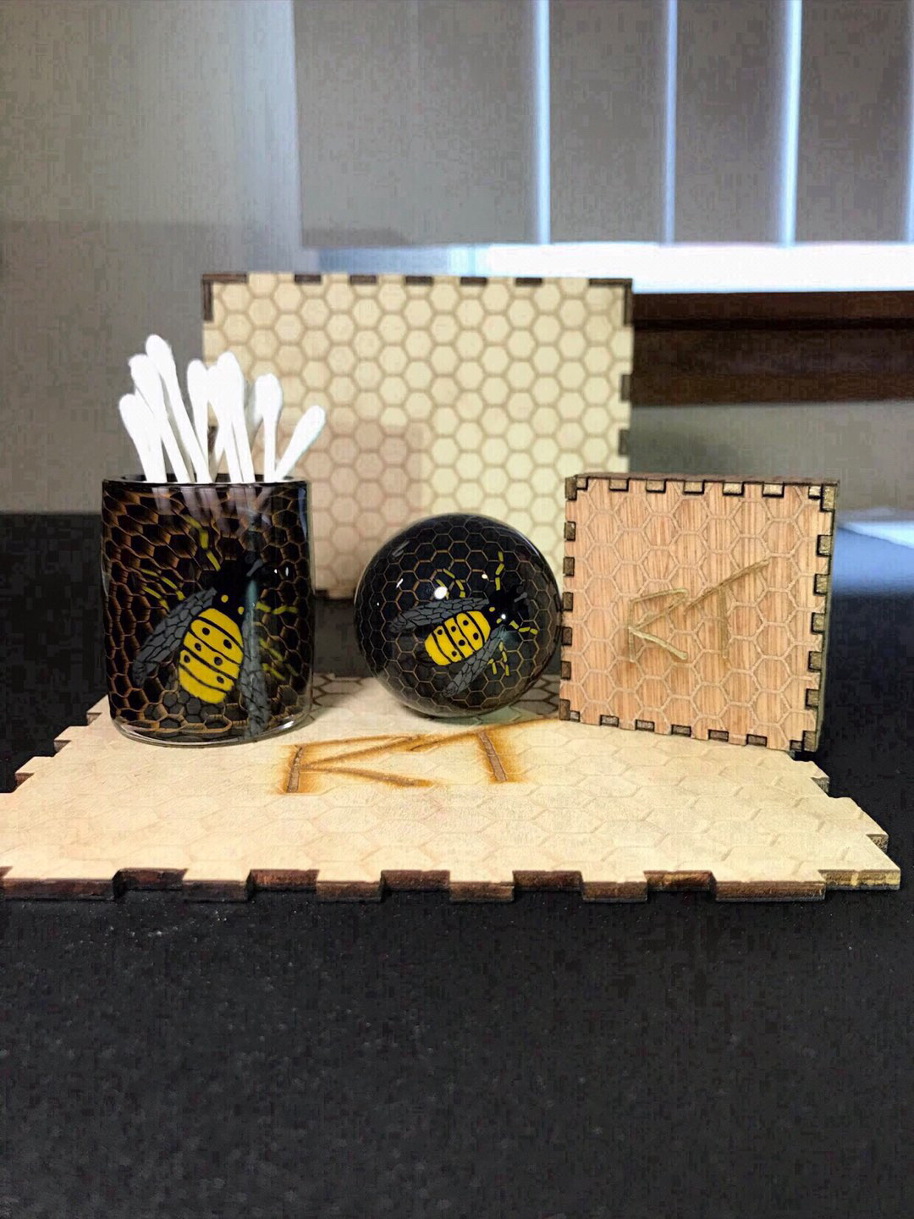 Preview pic of Middleton Glassworks x Teurfs Set