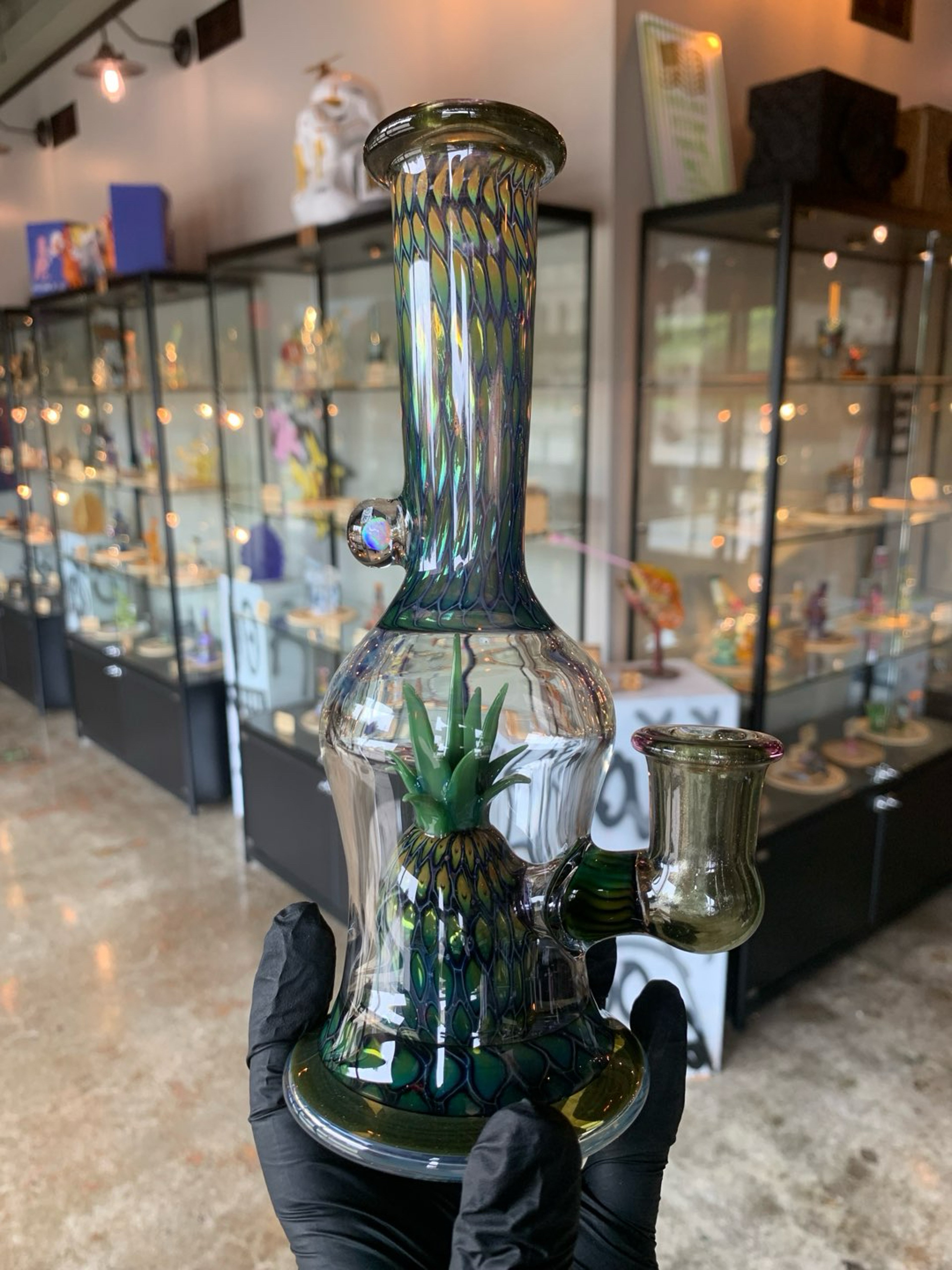 Preview pic of Hindi Glass pineapple balloon