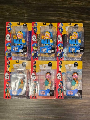 Preview pic of Elbo × Gz1 Collectible Vinyl Figures