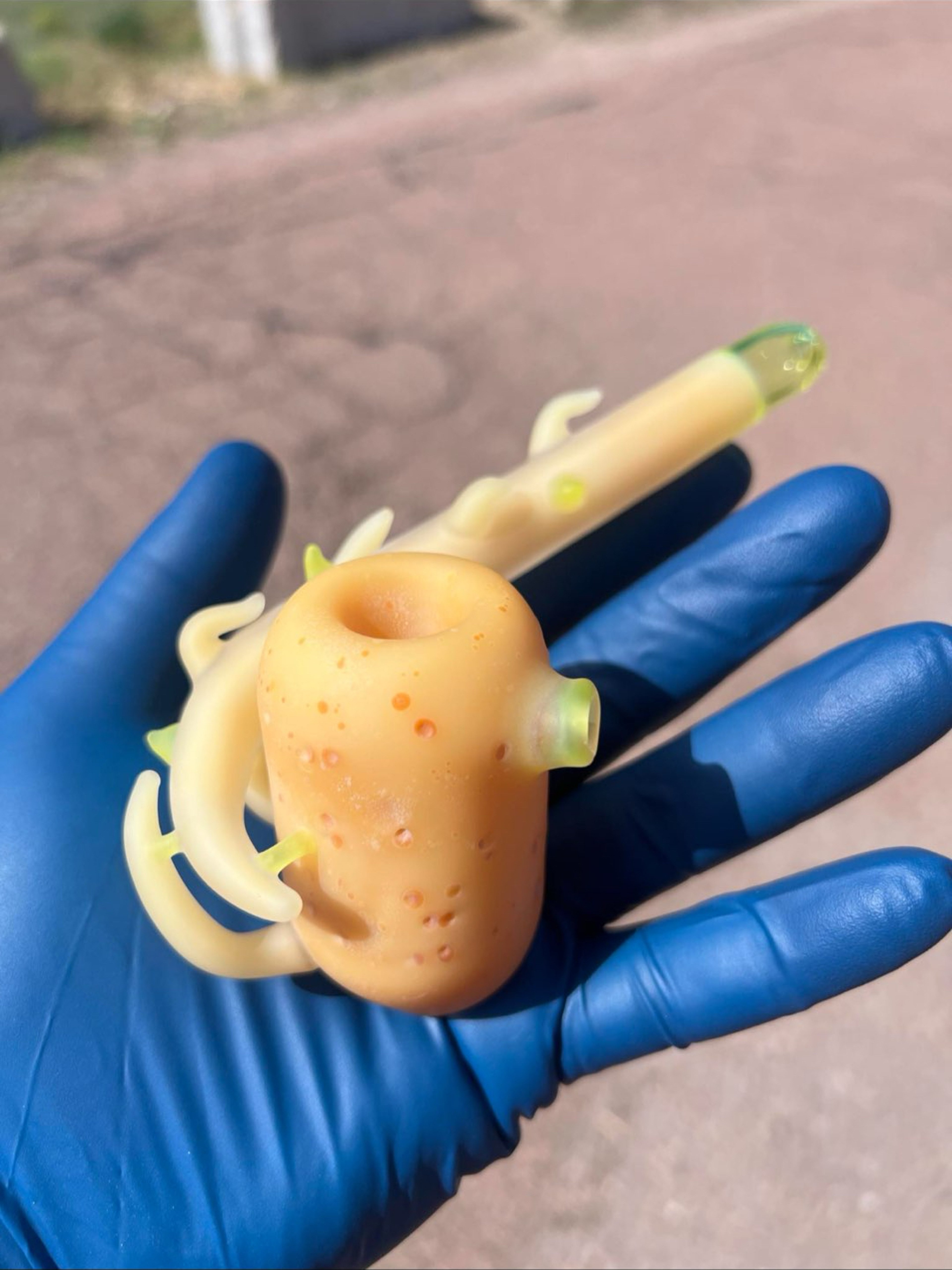 Preview pic of Alec blows glass potato custom