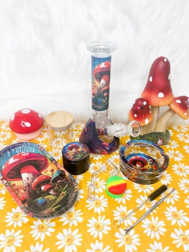 Preview pic of Mushroom 8 Inch Bong Set
