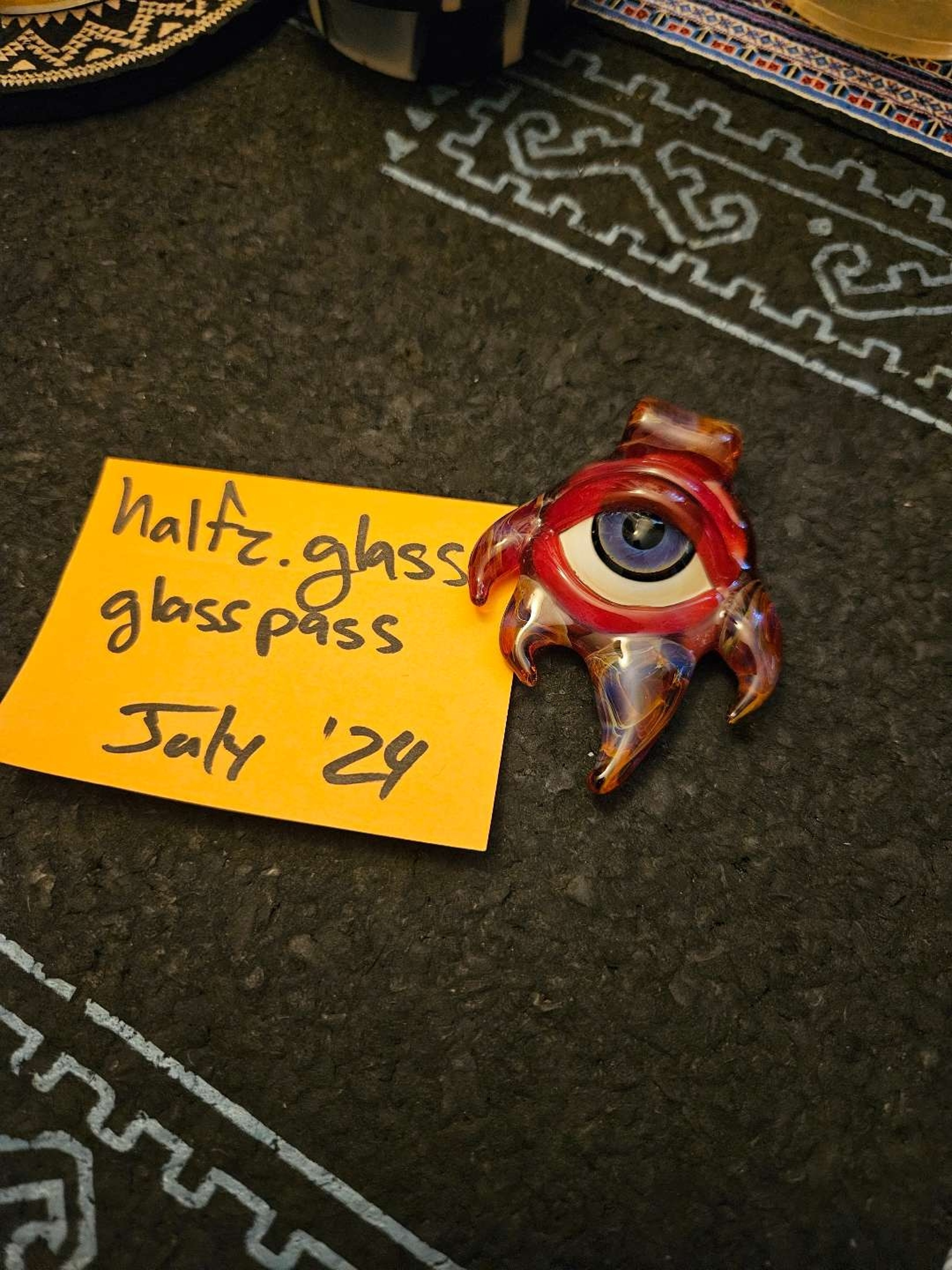 Vizion_glass eye pendant image 0
