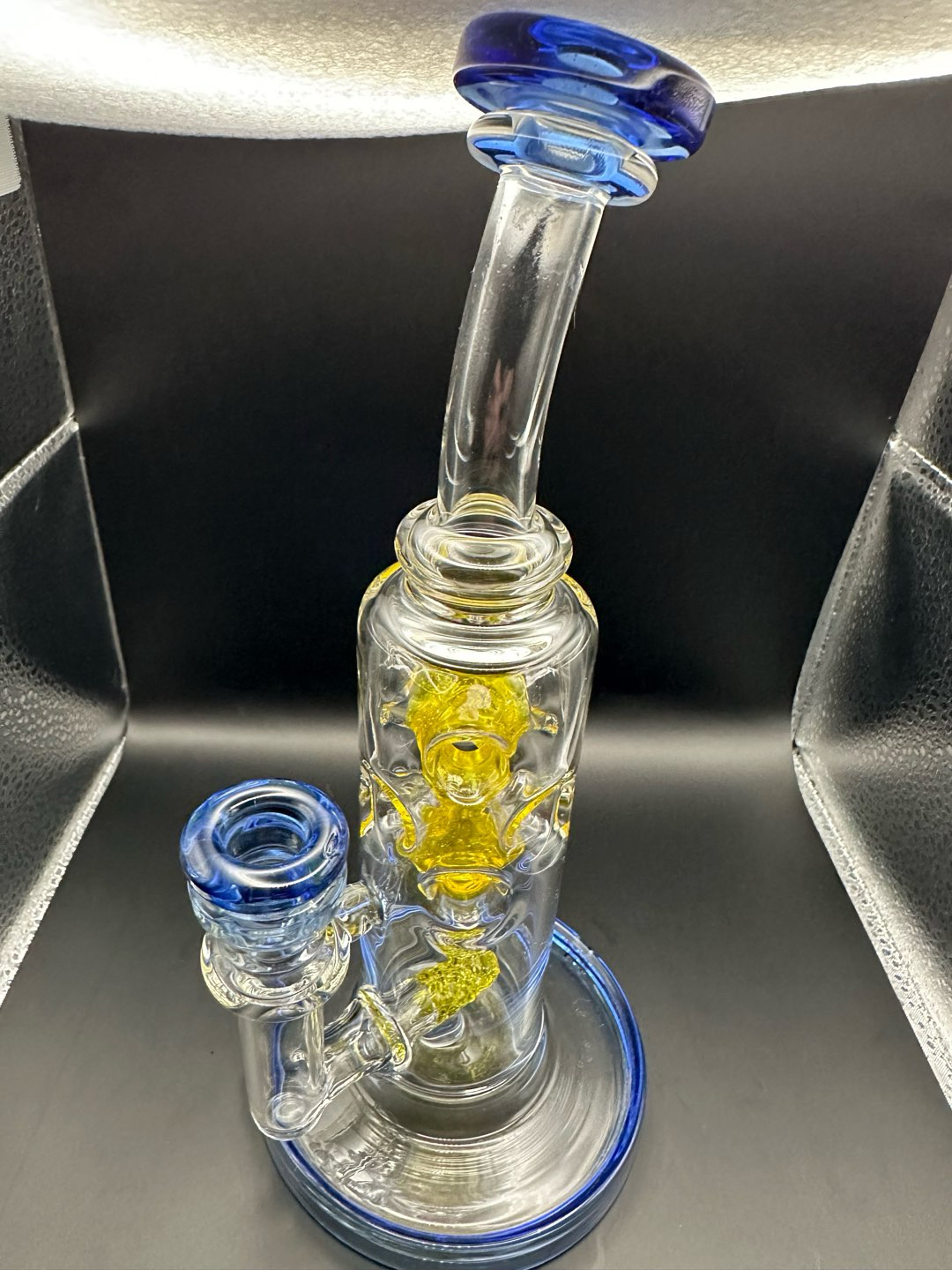 Preview pic of Fluid Glass