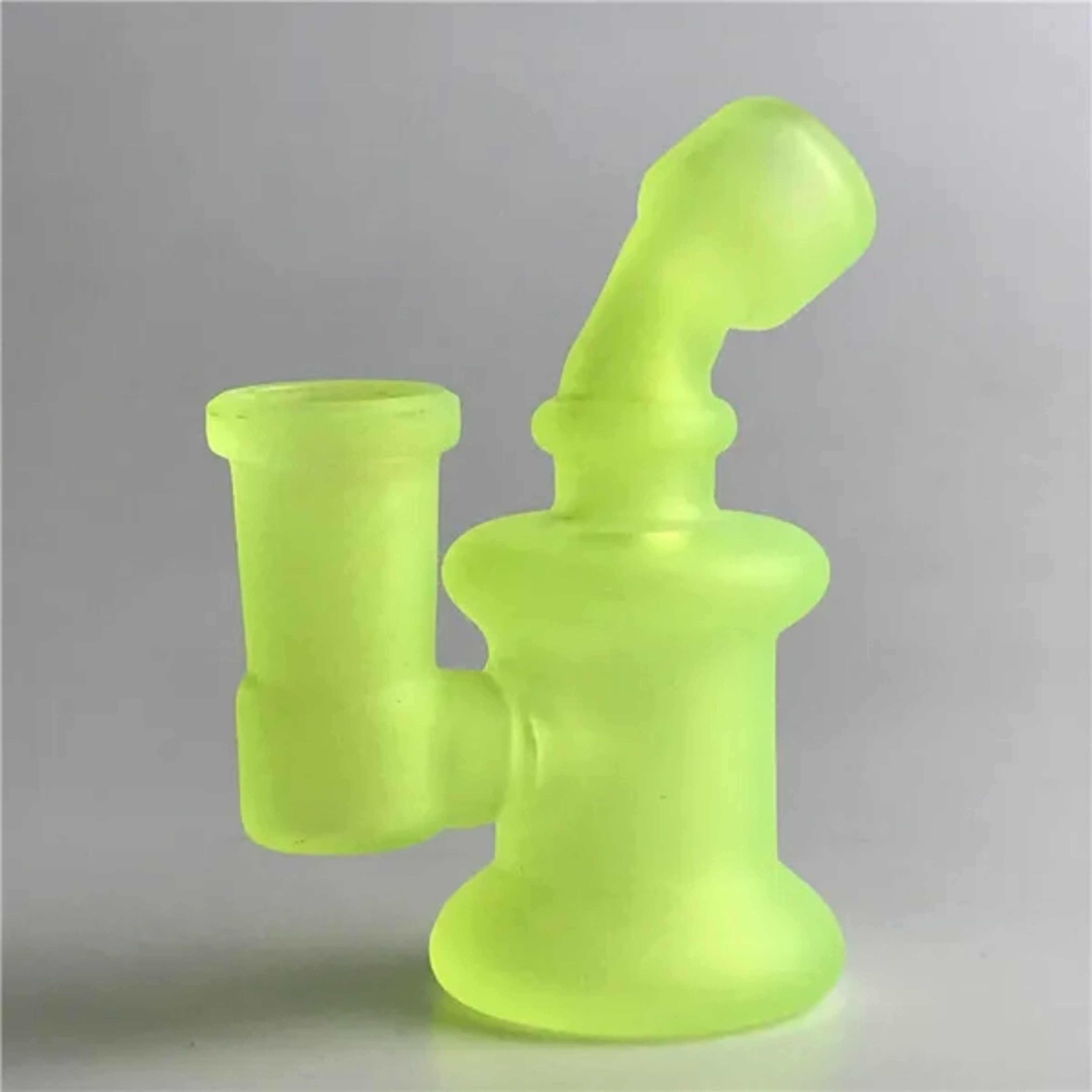 Preview pic of Mini Glass Waterpipe Glow In The Dark