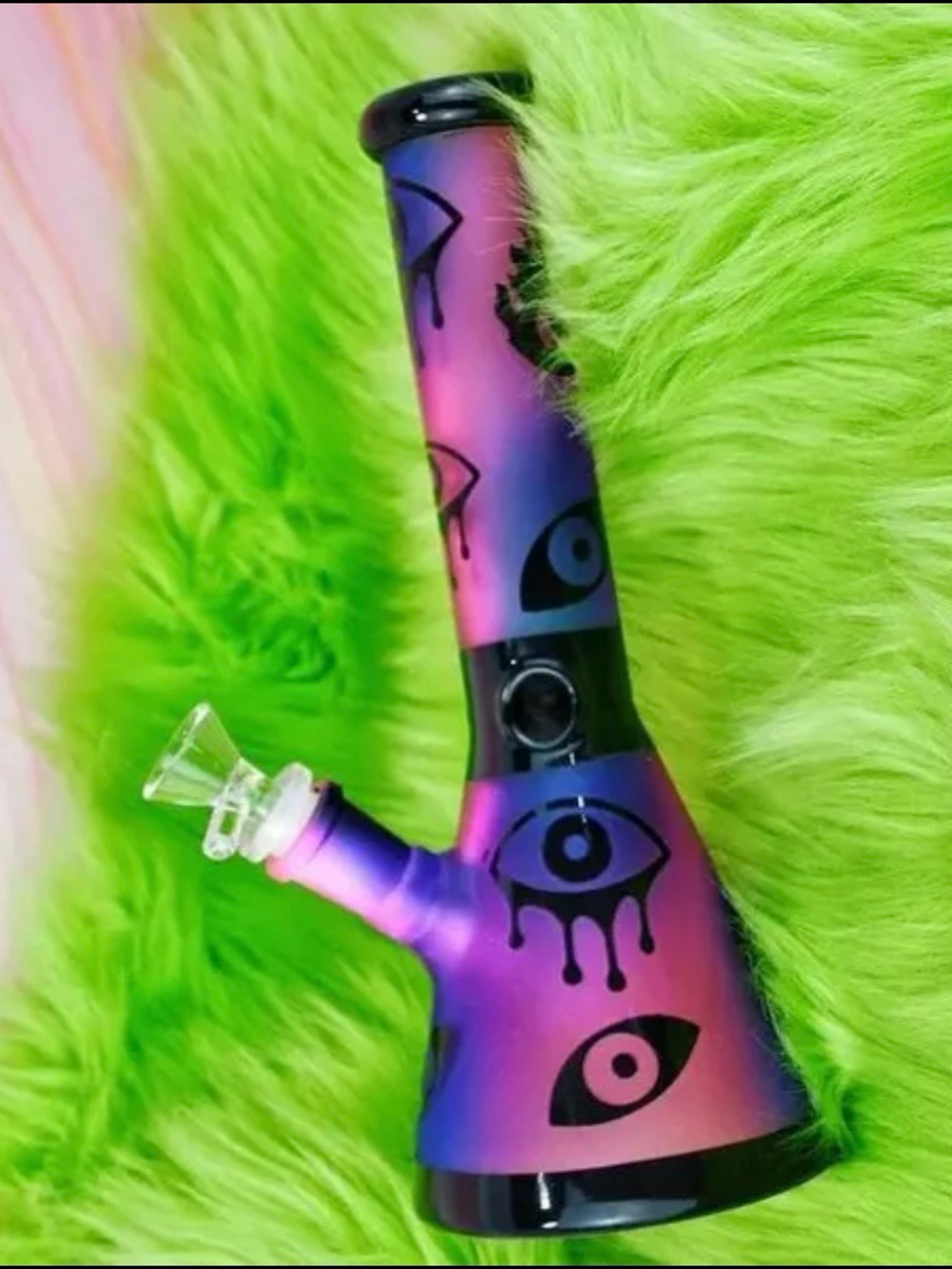Preview pic of Beaker Glass “Eye” Waterpipe