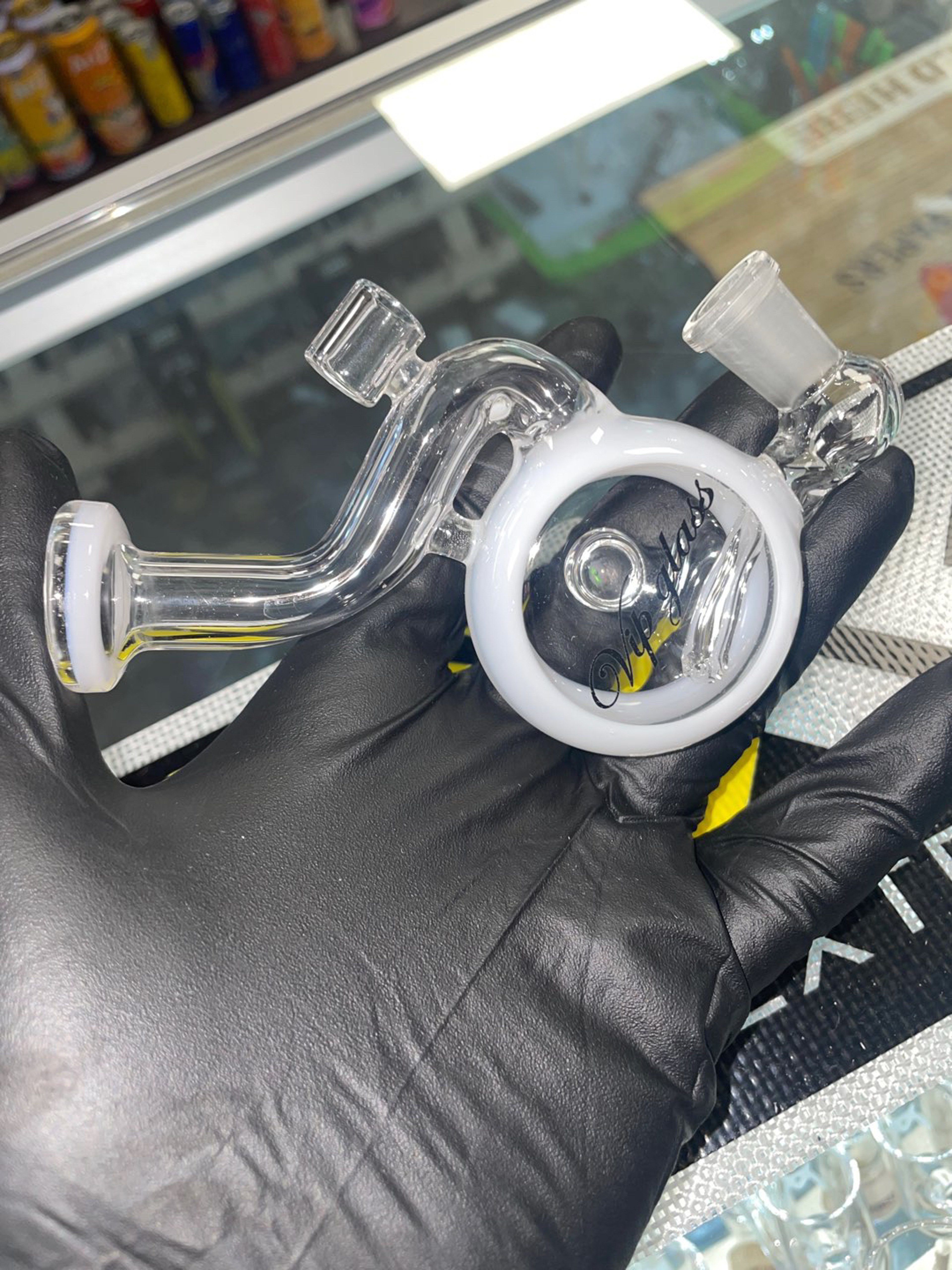 Preview pic of Vip glass pendant rig