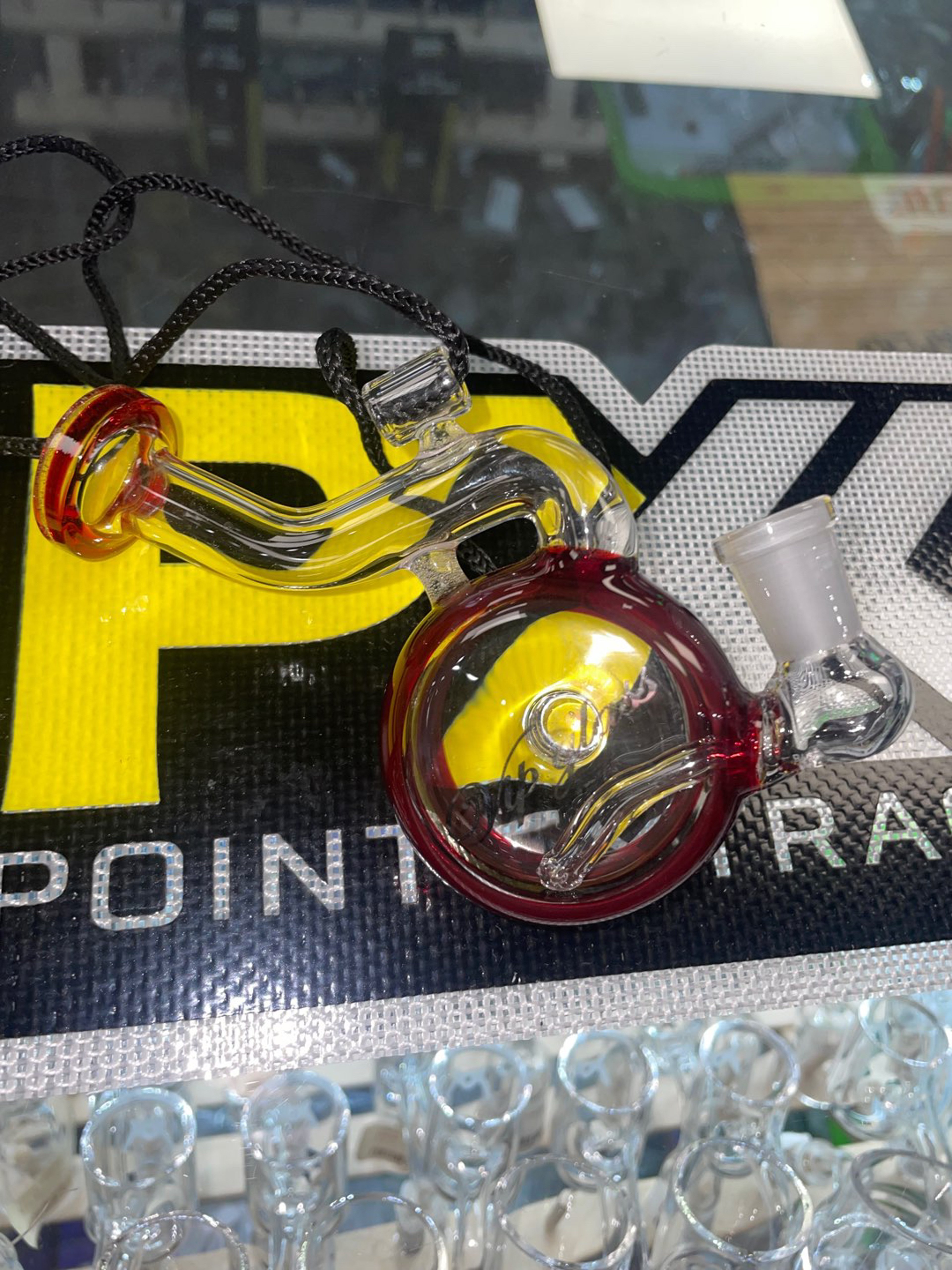 Preview pic of Vip glass rig pendant