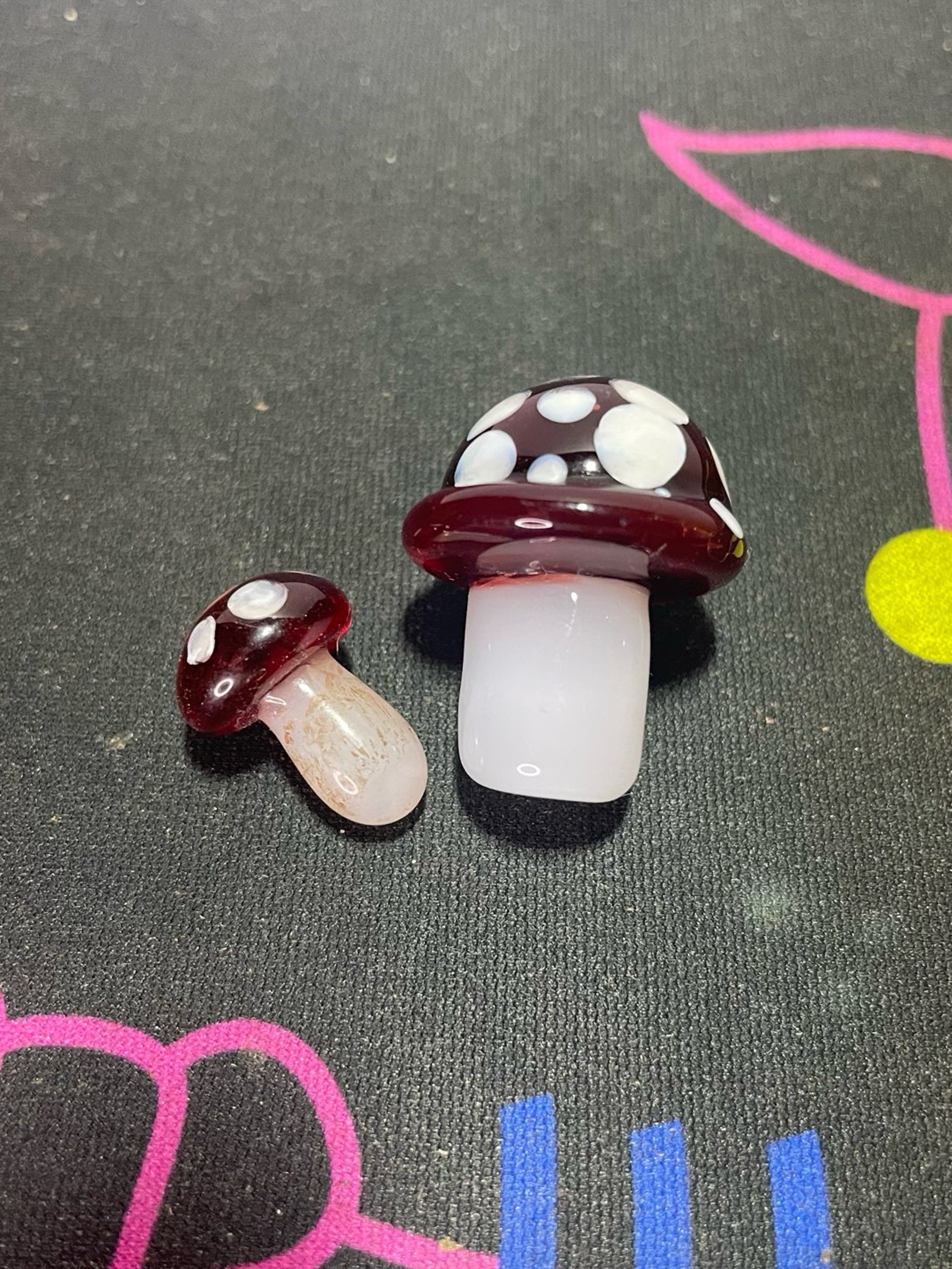 Preview pic of Slime Glass Mushroom Slurper Set