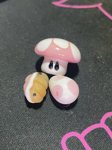 Preview pic of Elias Grey Art Mario Set