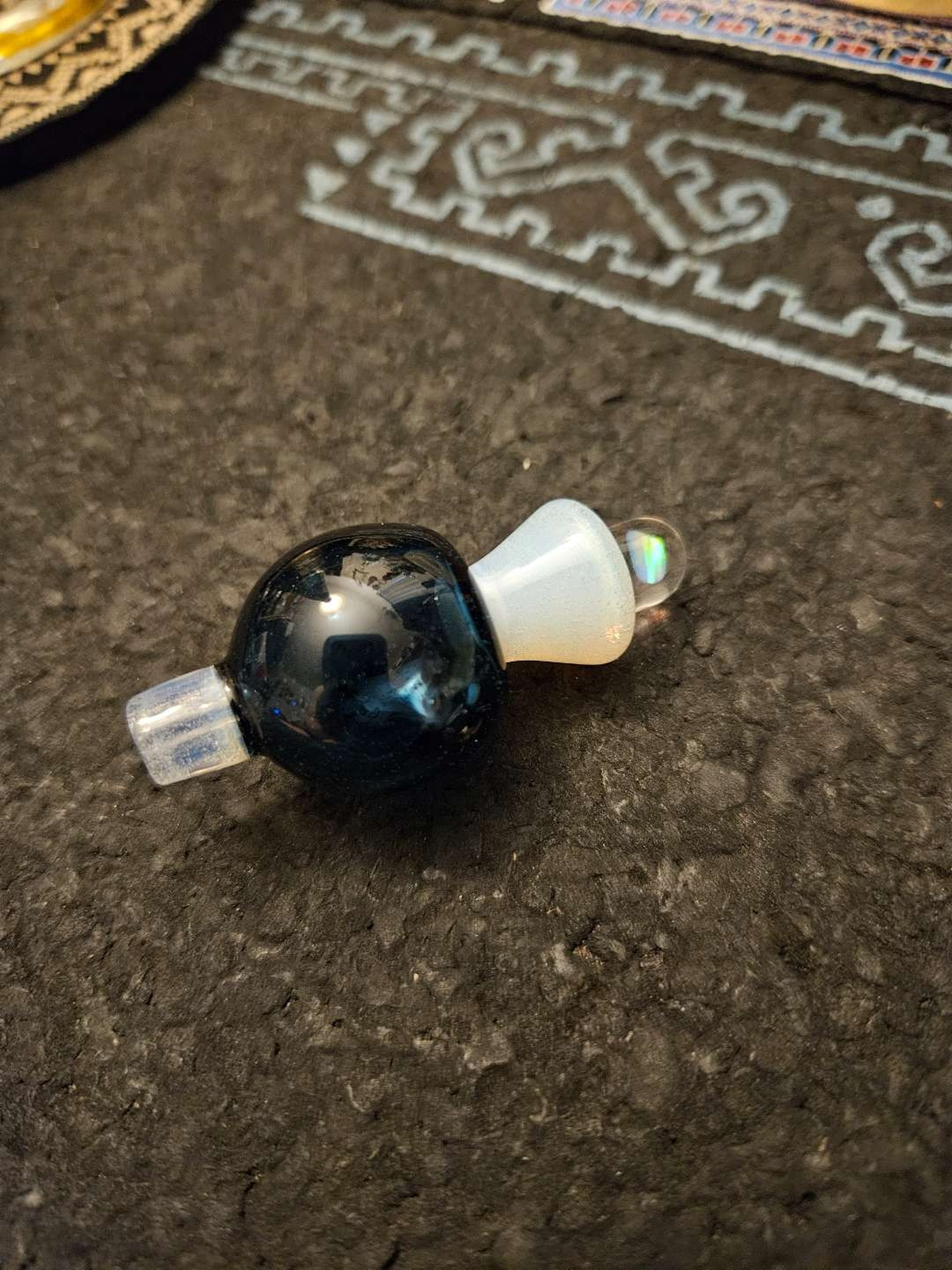 Preview pic of UV Bubble cap with opal