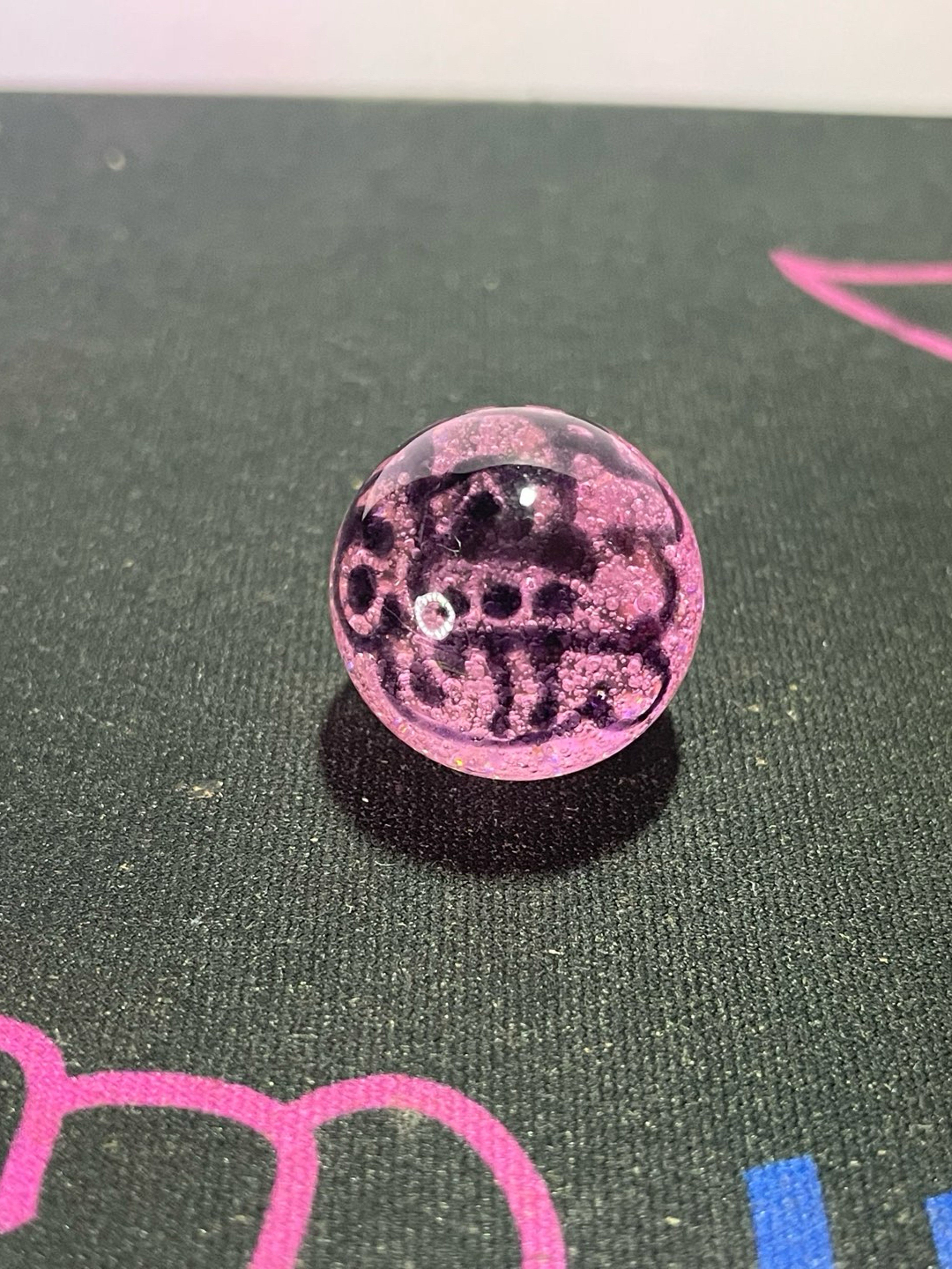 Preview pic of Ben Focus Pink Lollipop Marble