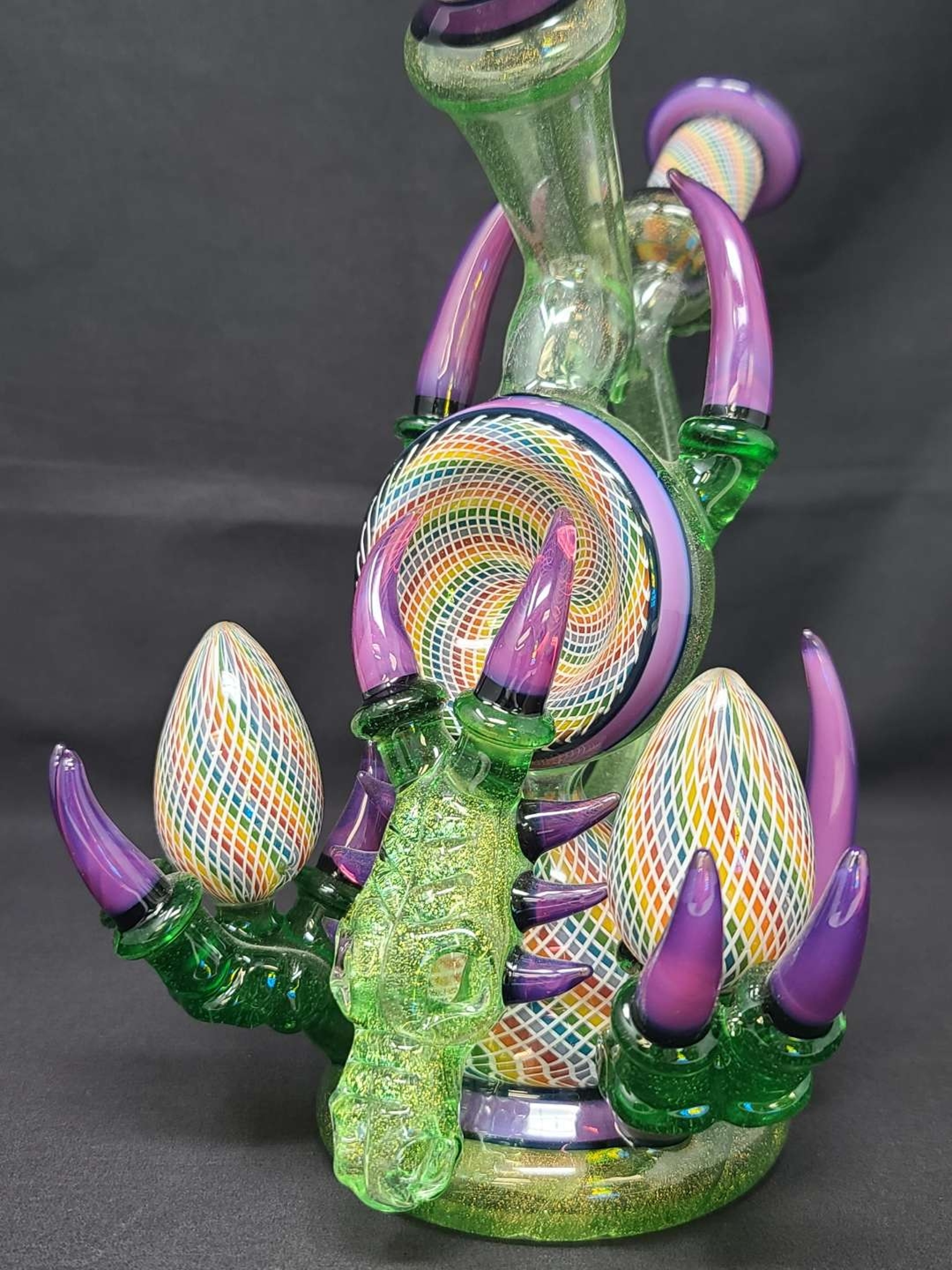 Preview pic of Hicdogg X Daveman Glass - Rainbow Reti Dragon Collab