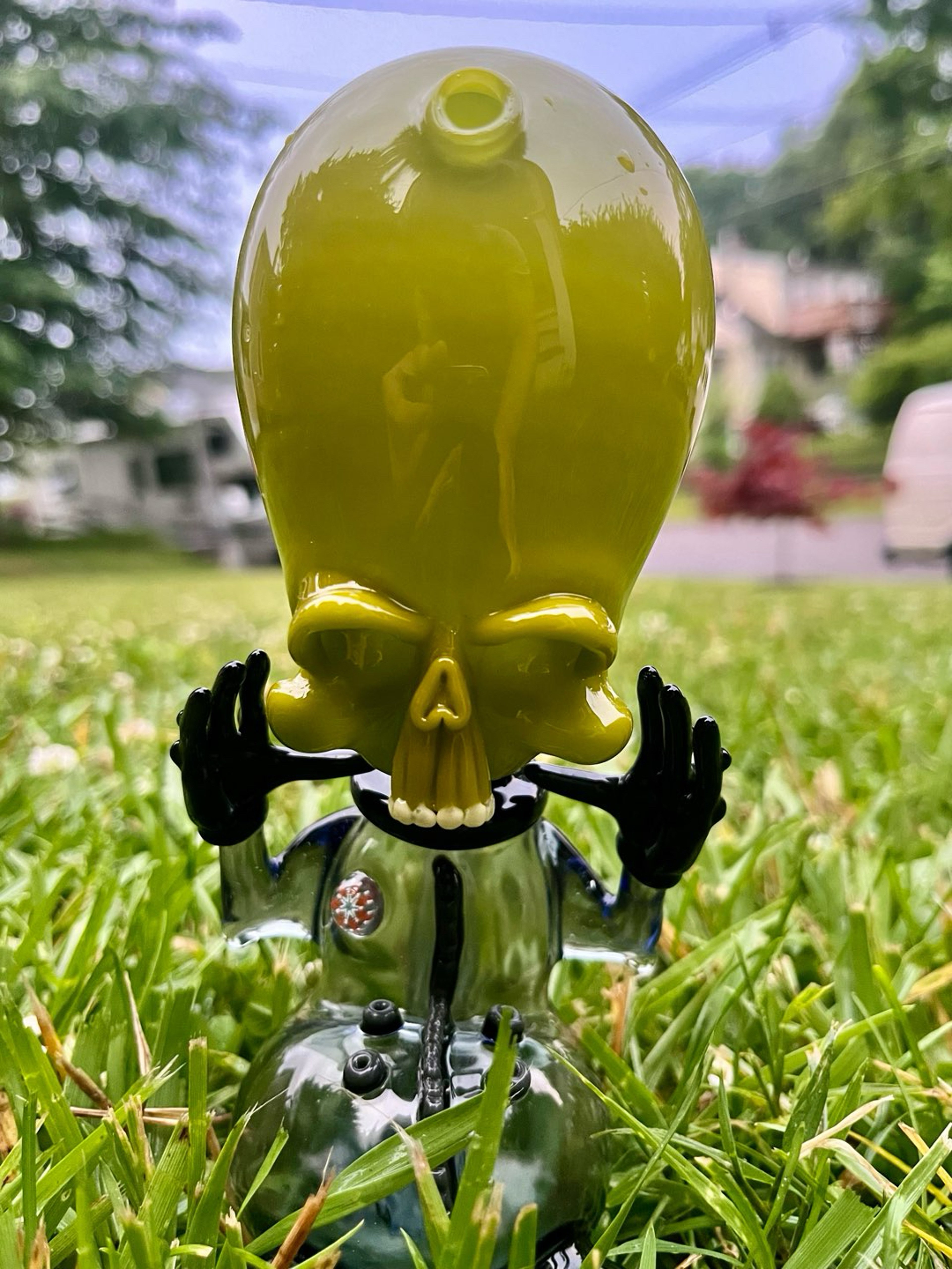 Preview pic of Hendy The Invader CFL