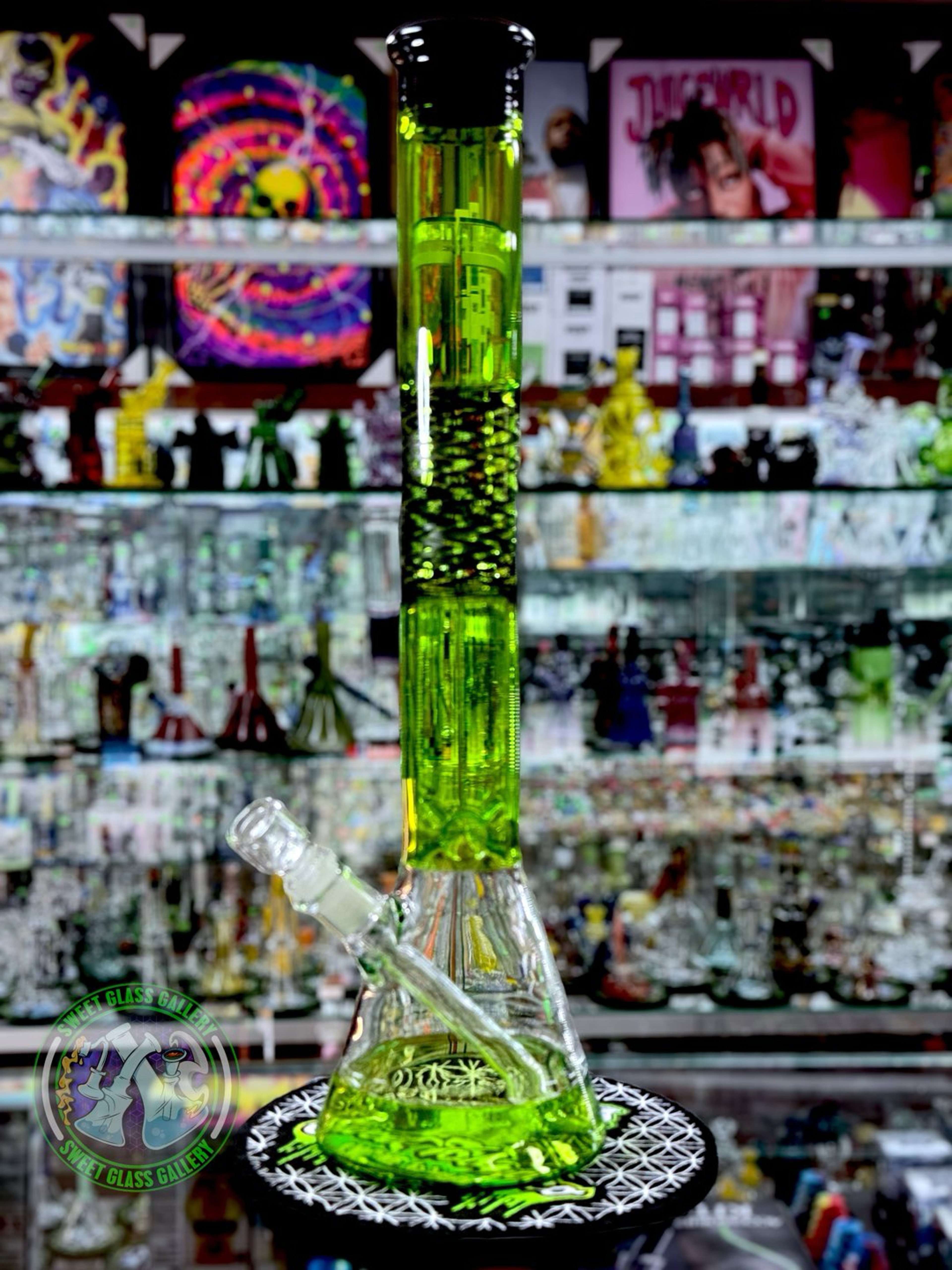 Preview pic of Mav Glass - Wigwag Beaker #1