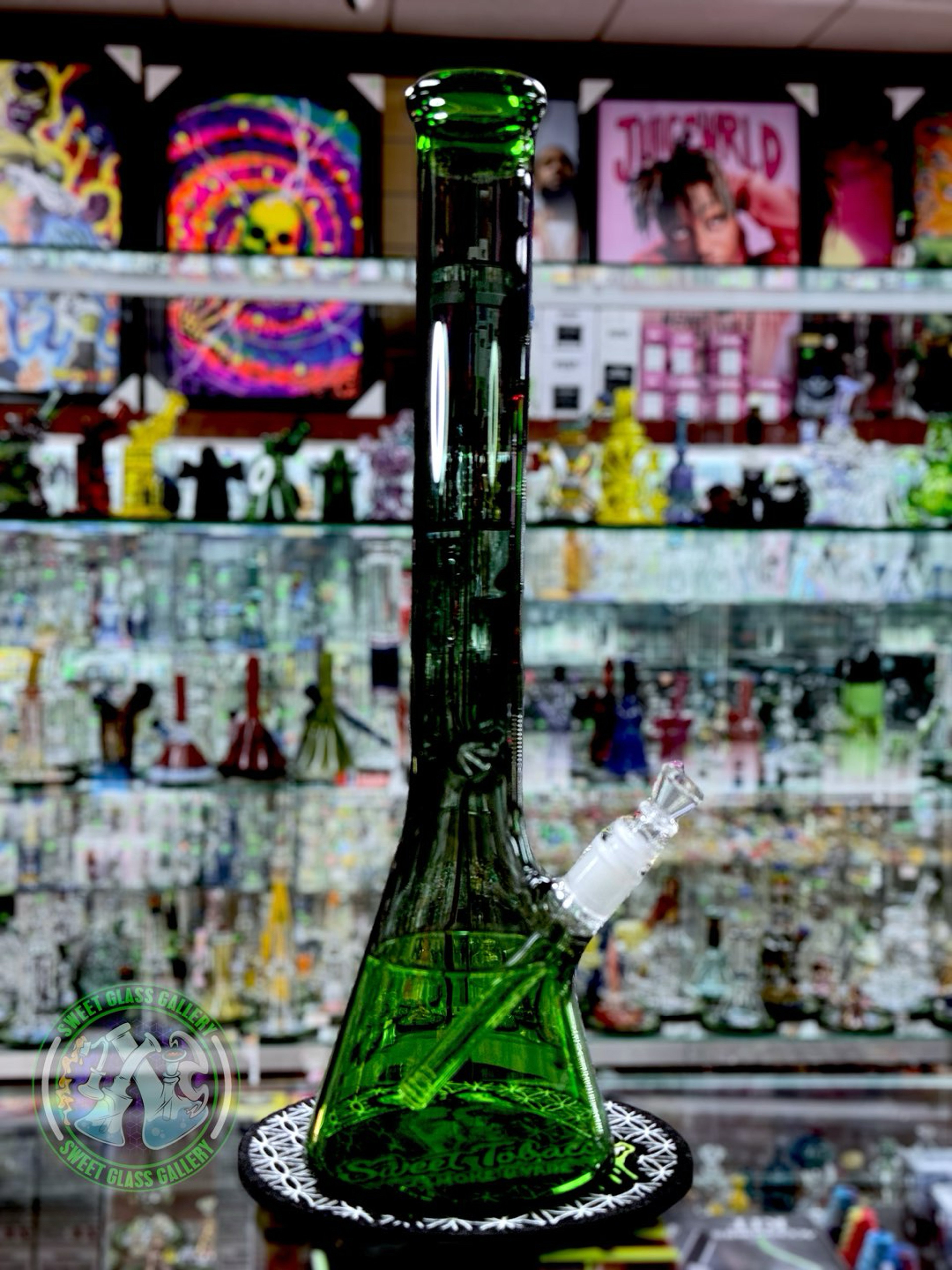 Preview pic of Mav Glass - Beaker #2