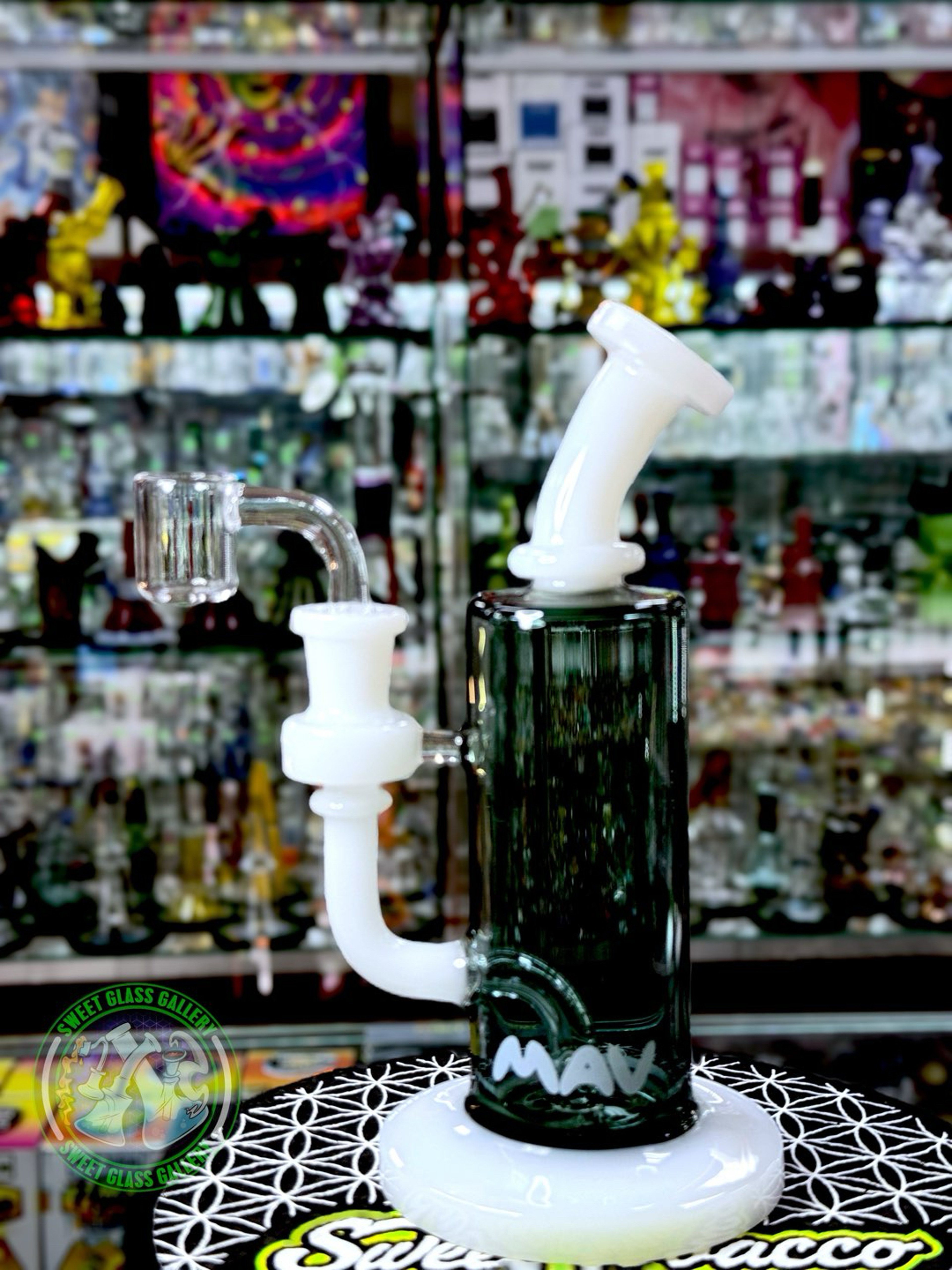 Preview pic of Mav Glass -  Bent Neck Rig #8
