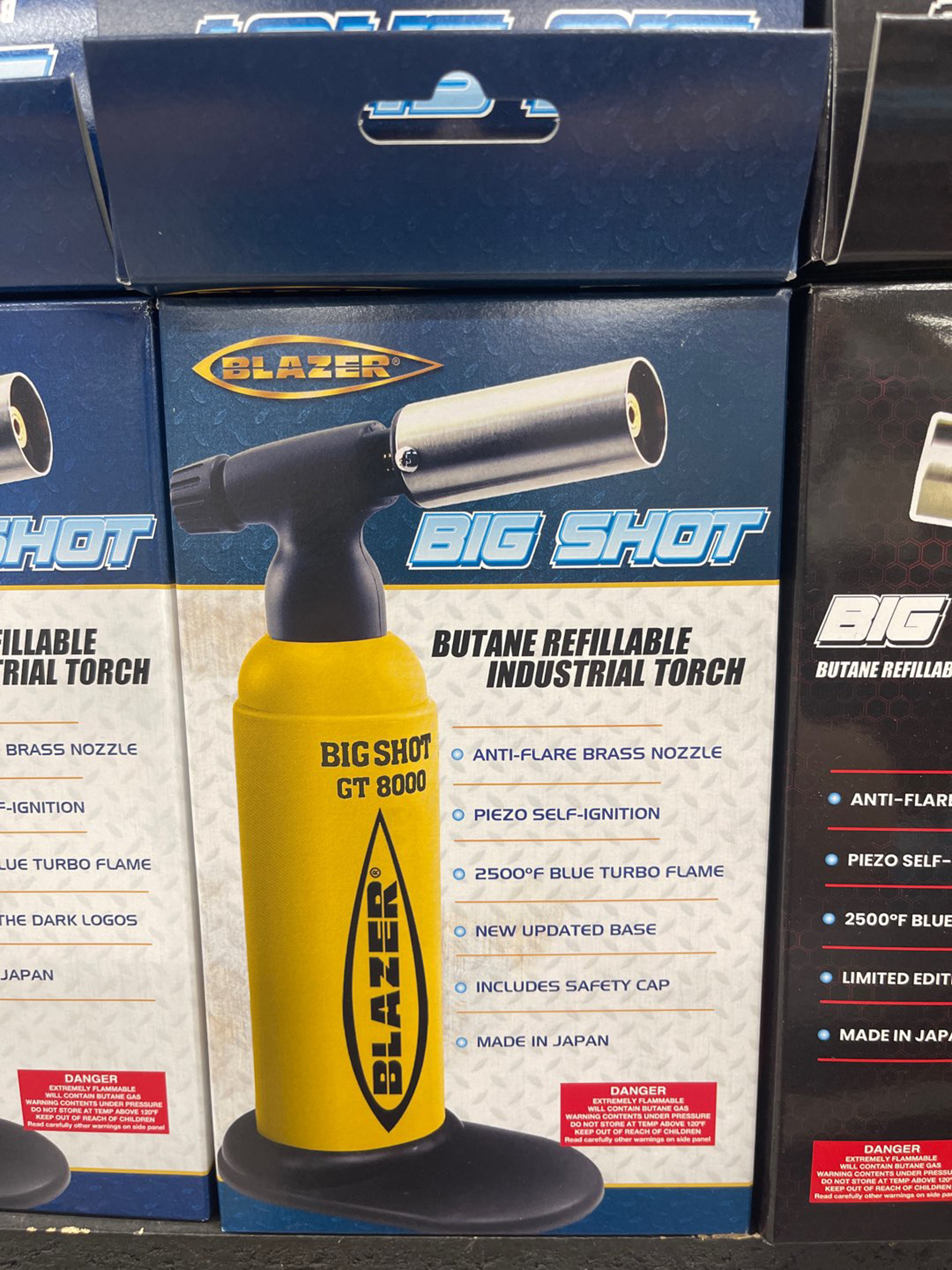 Preview pic of Blazer Big Shot Yellow