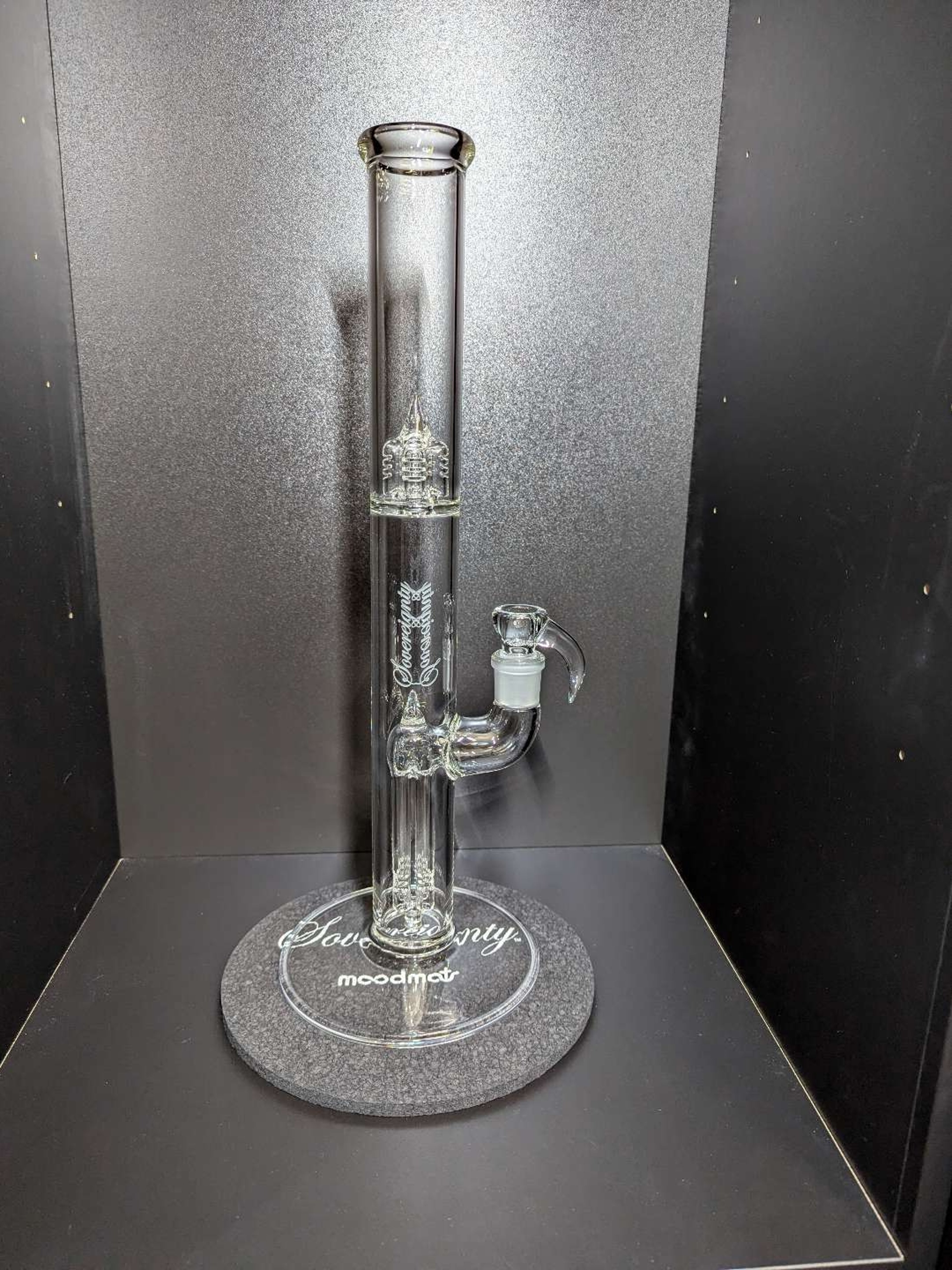 Preview pic of Sovereignty 44mm gridded Fixed 4 Arm