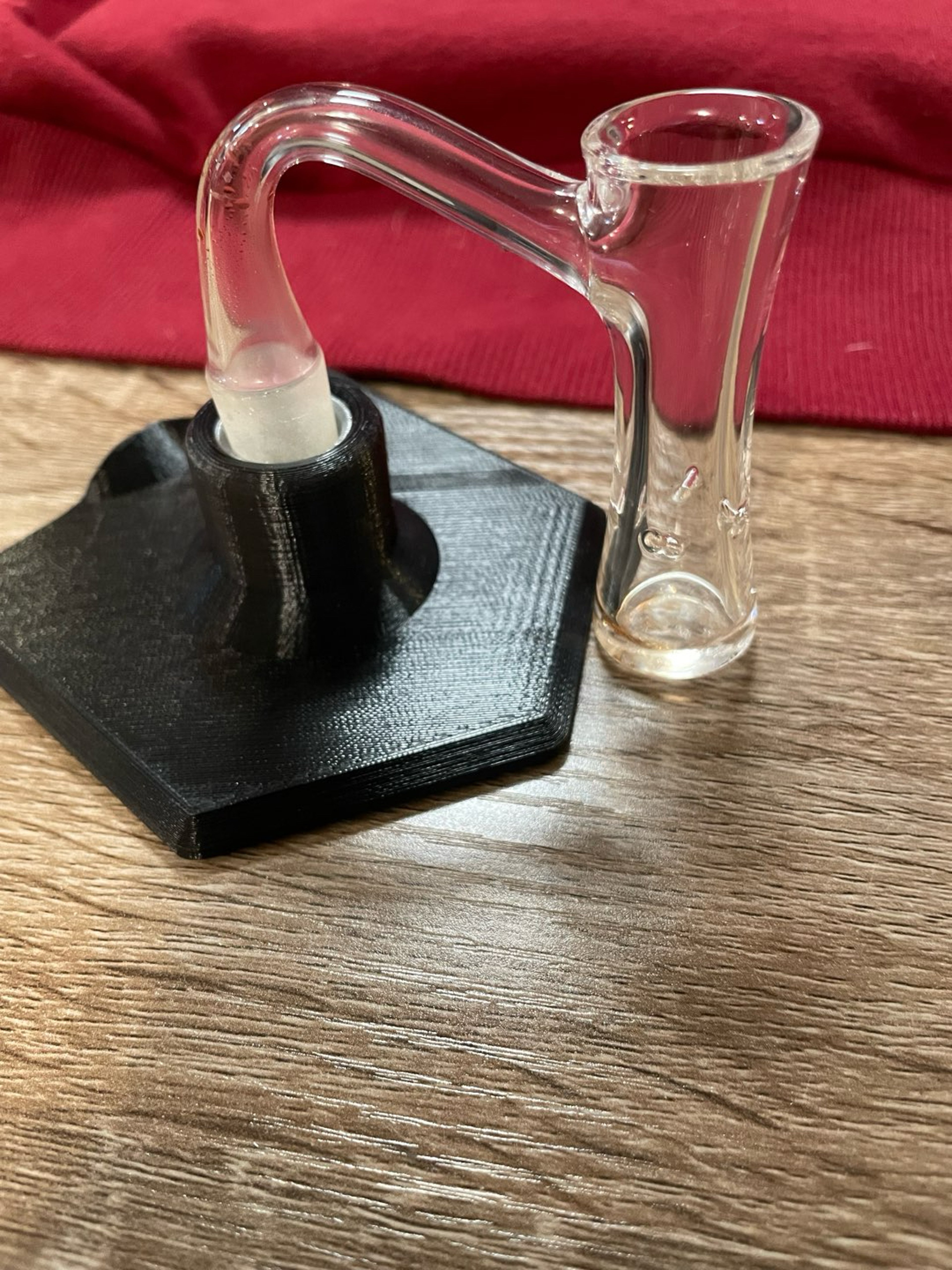 Preview pic of Bear Quartz Hourglass Banger