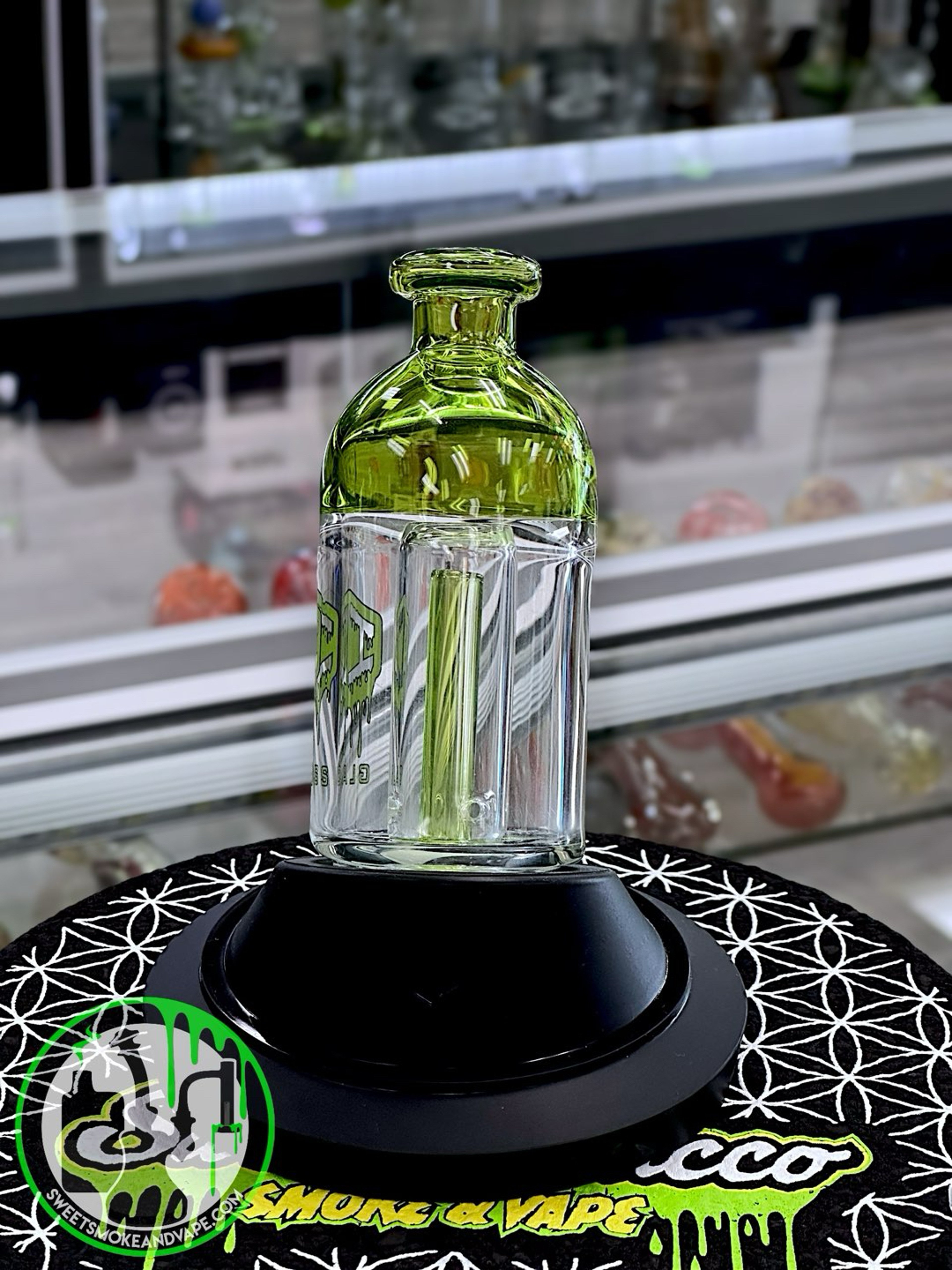 Preview pic of IC Glass - Green Puffco Attachment