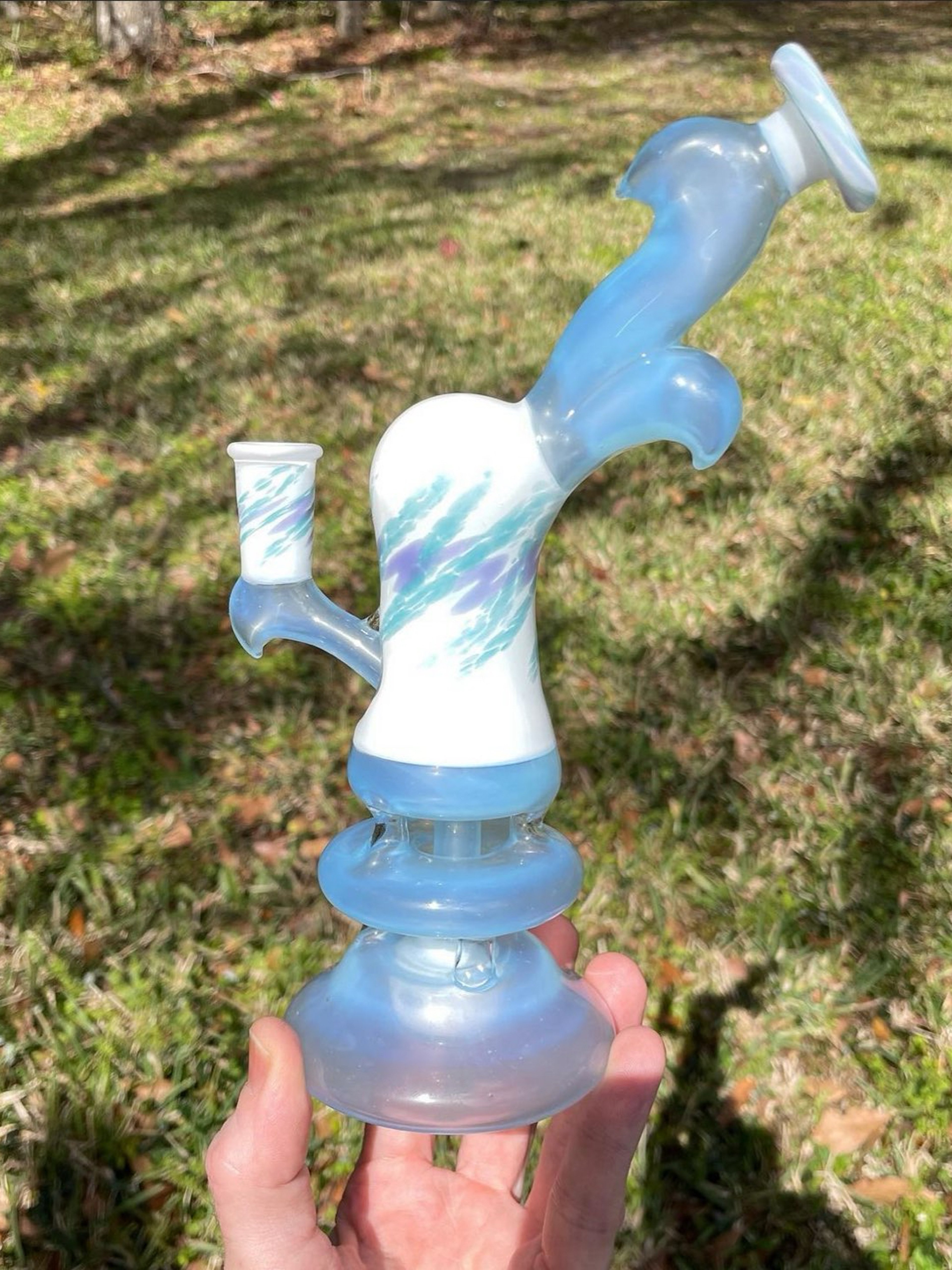 Preview pic of Swan Glass Jazz Tech Hydrant Blooper