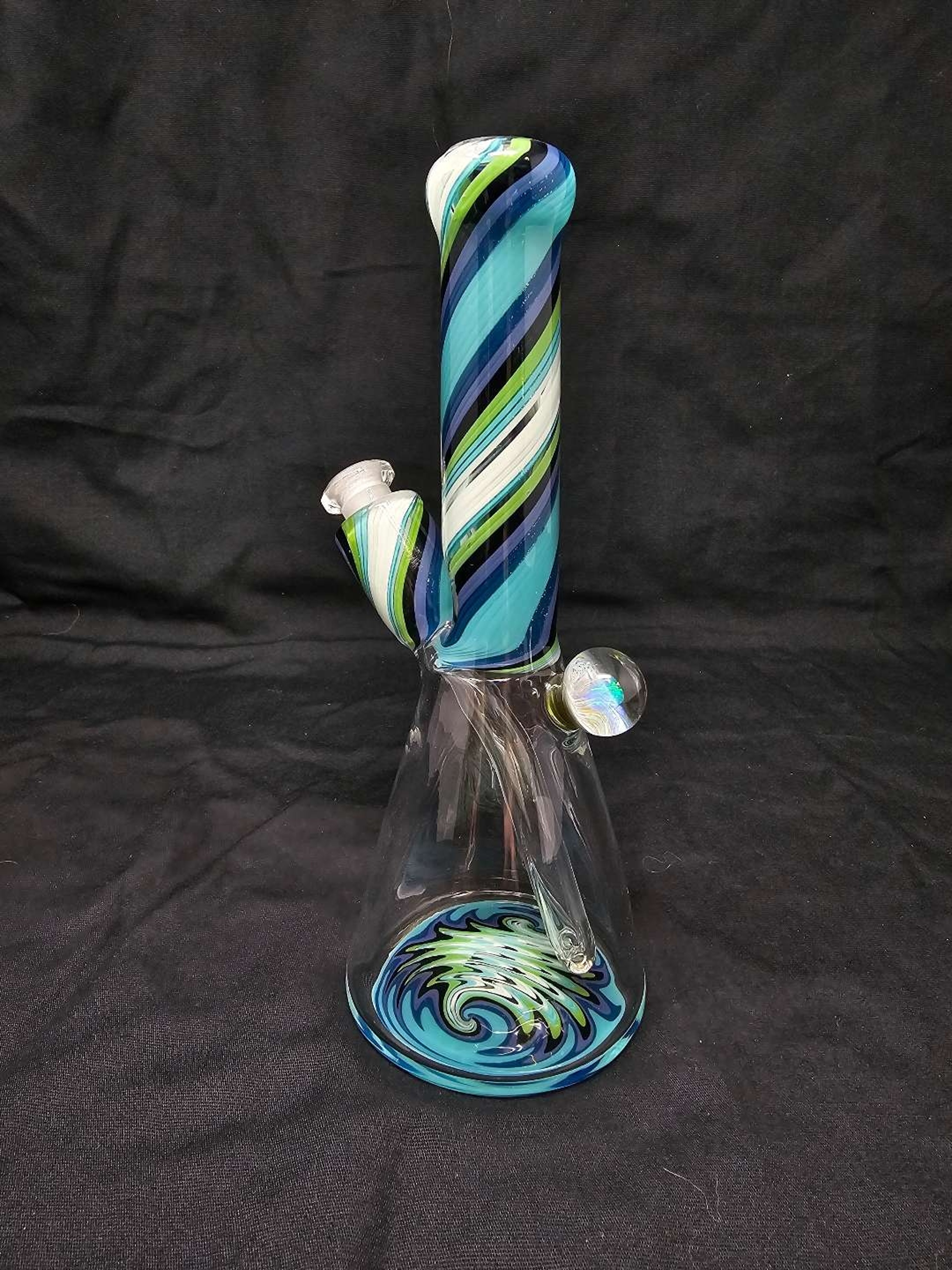 Preview pic of Glass By Who - Linework Jammer