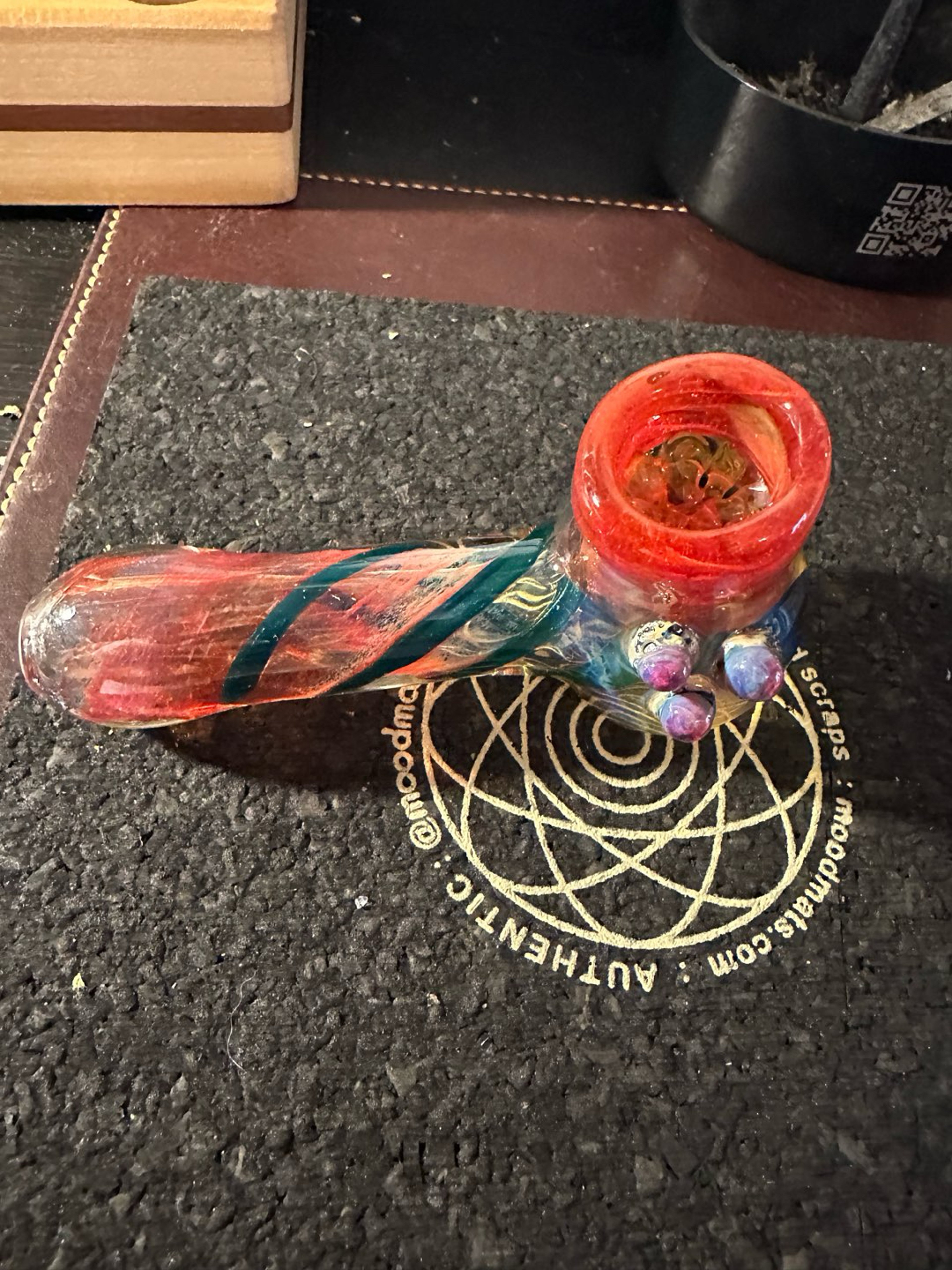 Preview pic of Unknown Artist Pipe