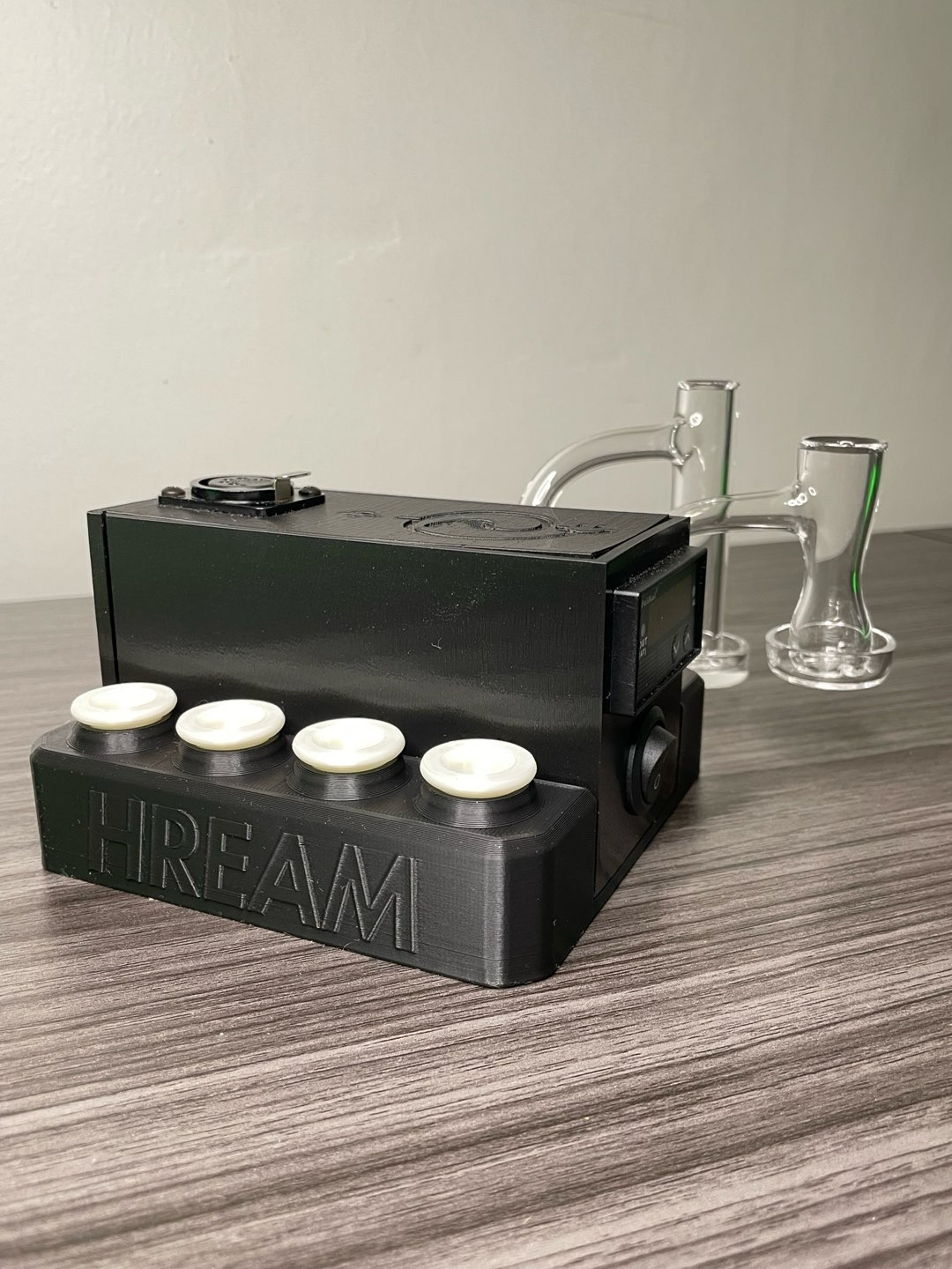 Preview pic of HREAM Cobra Coil Bamger Station - Black / White