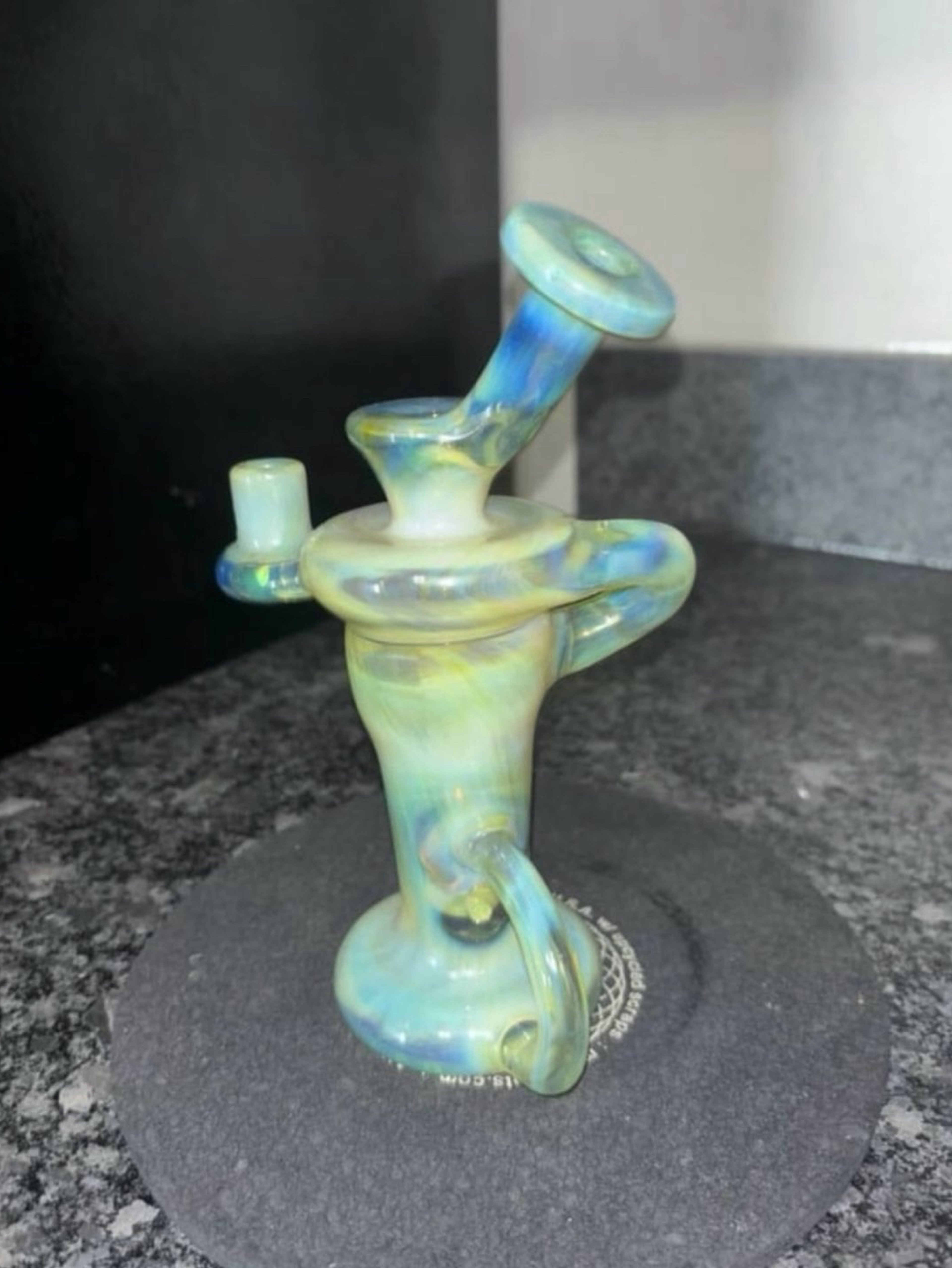 Preview pic of Curse glass dab rig
