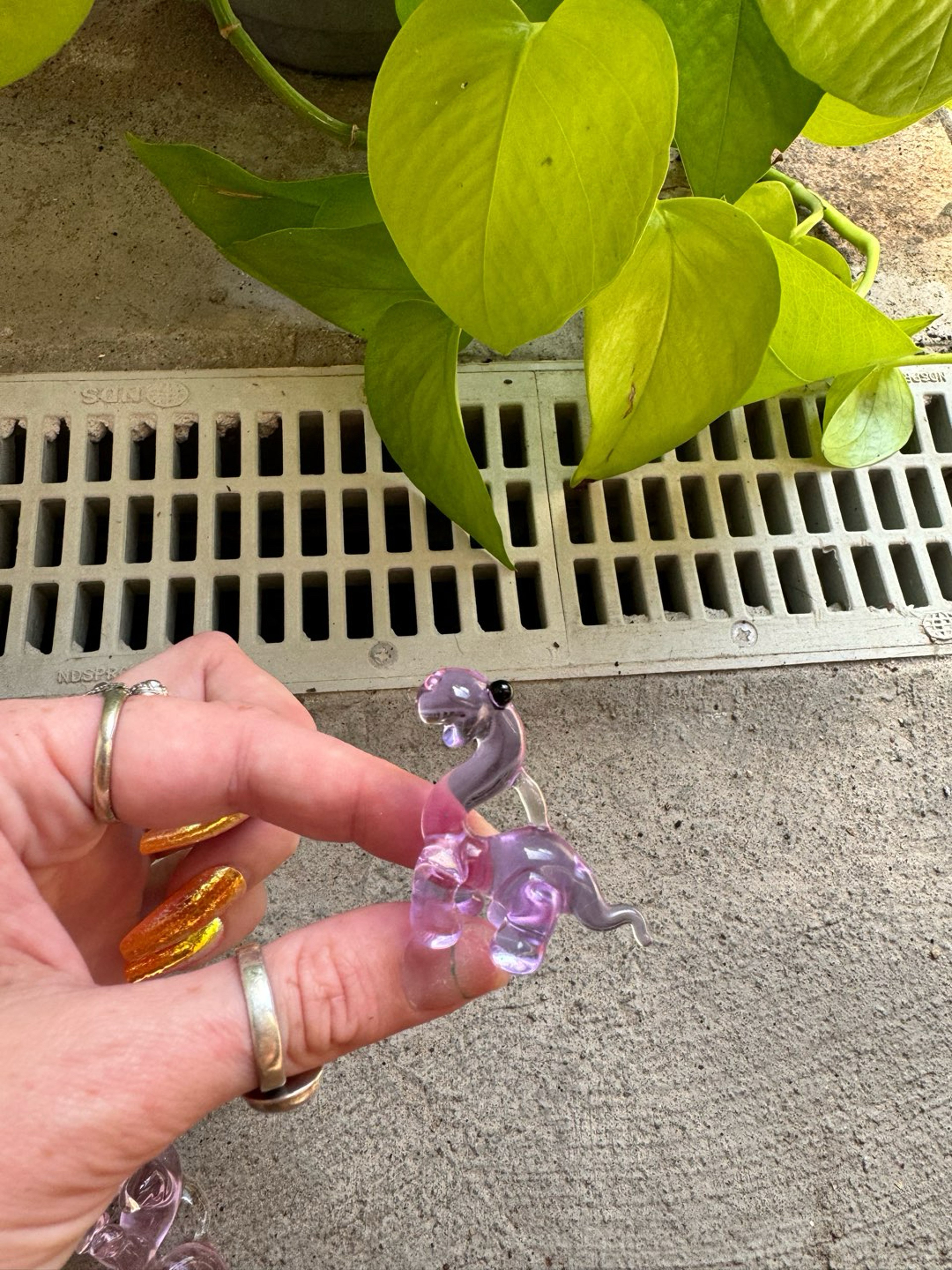 Preview pic of Dino pendant - tsp pink