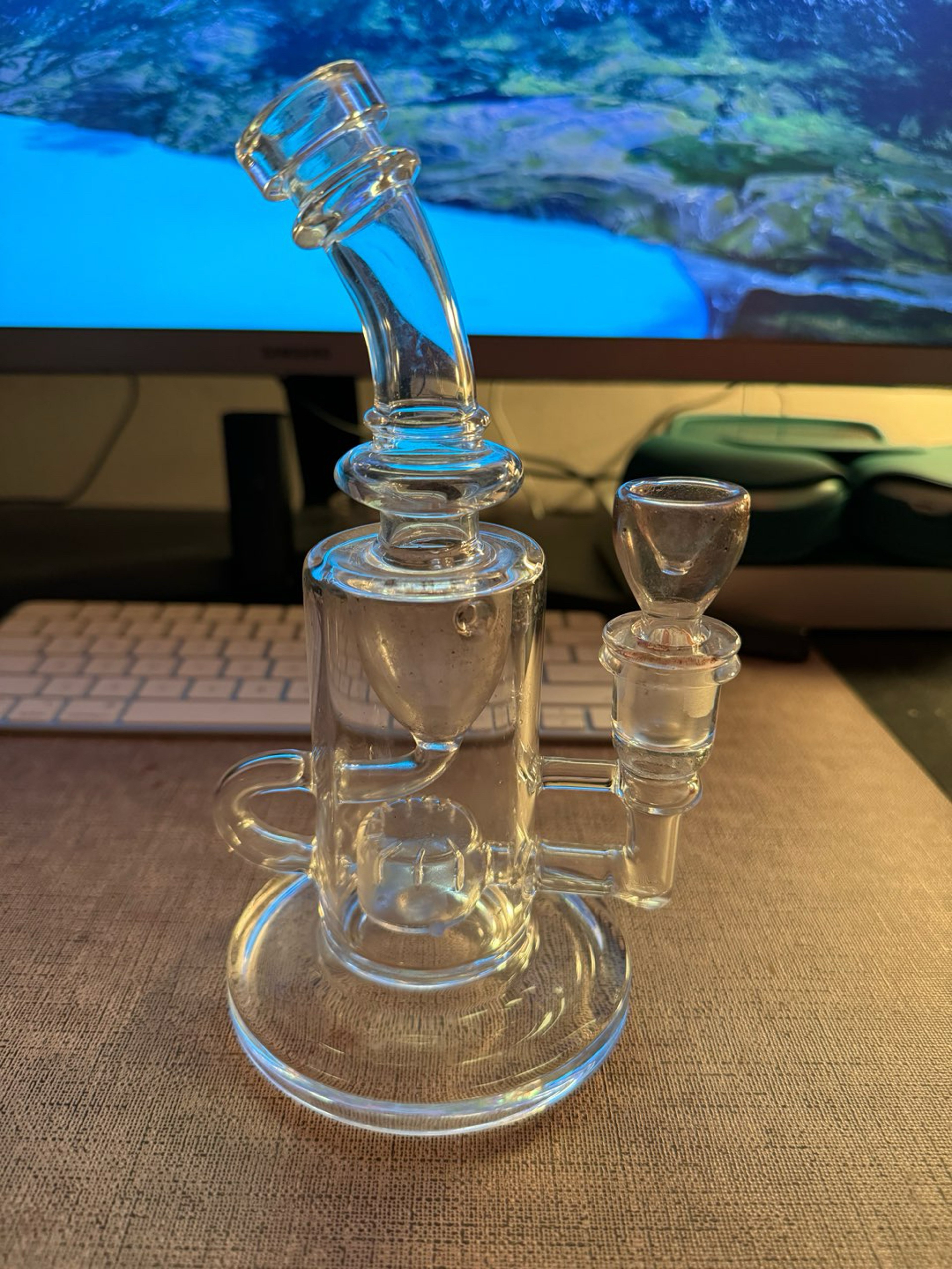Preview pic of Clear 14mm slitted Puck to Torus-Klein w/ Bowl