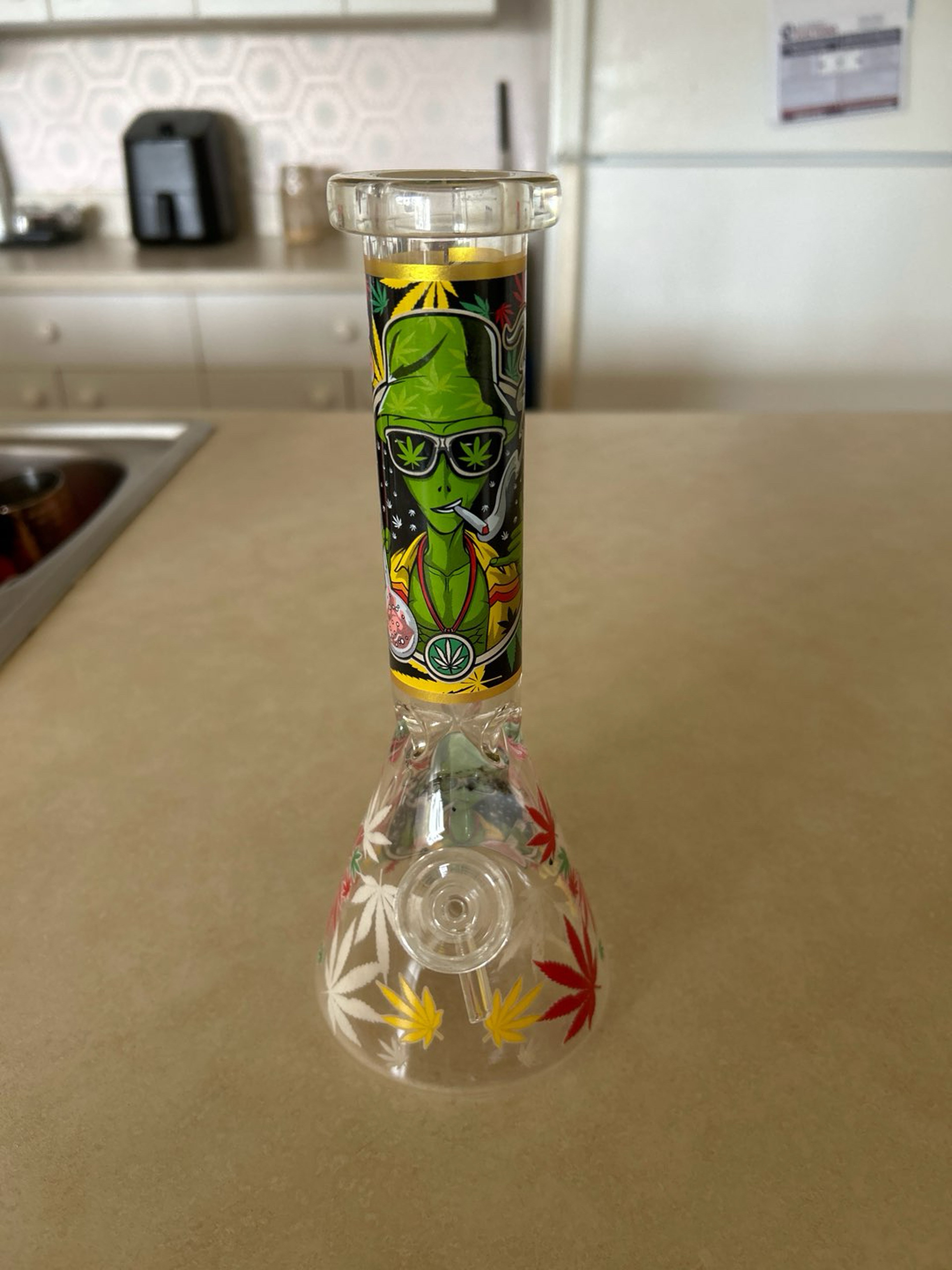 Preview pic of Alien waterpipe