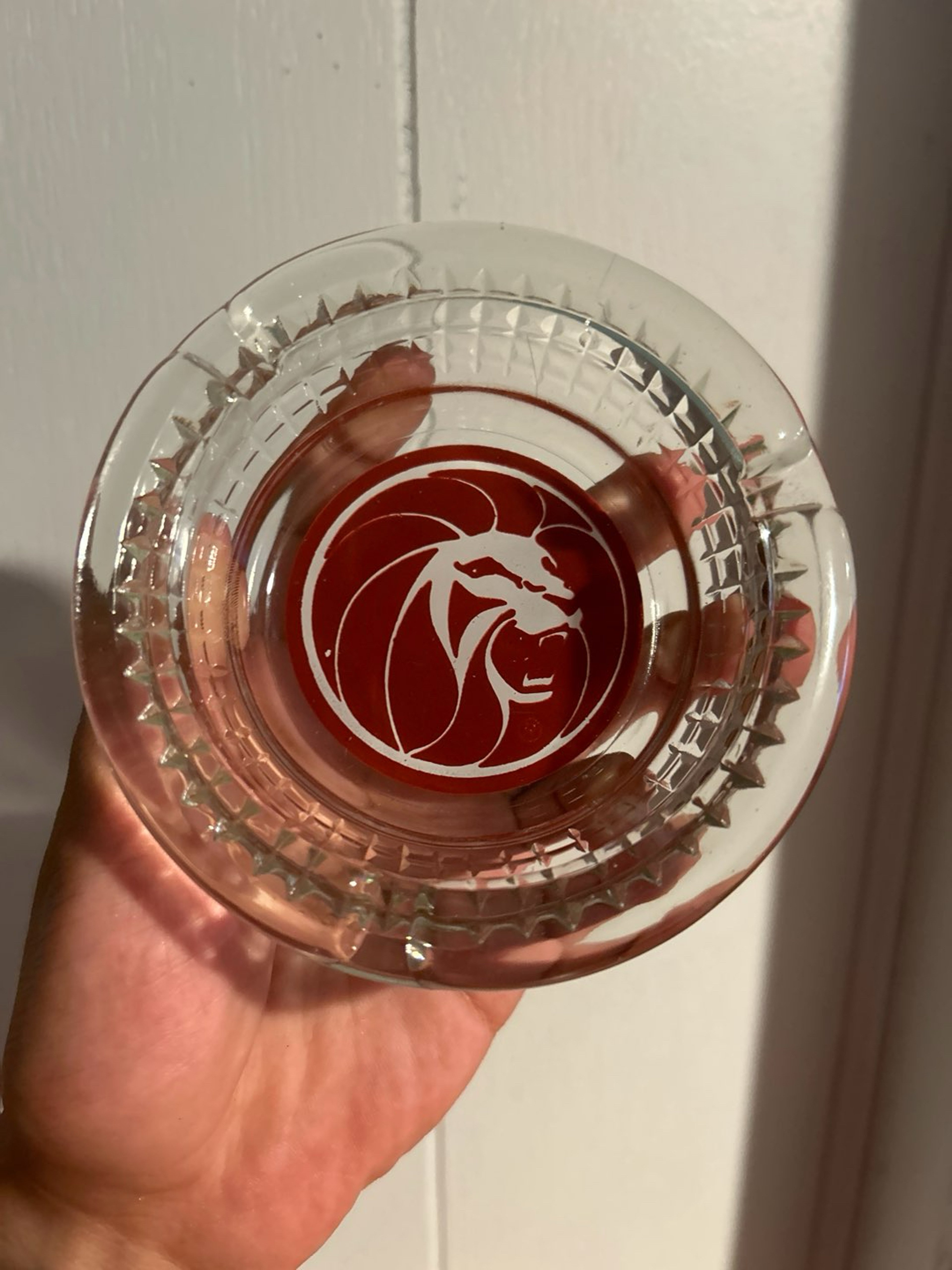 Preview pic of Lion Ash tray