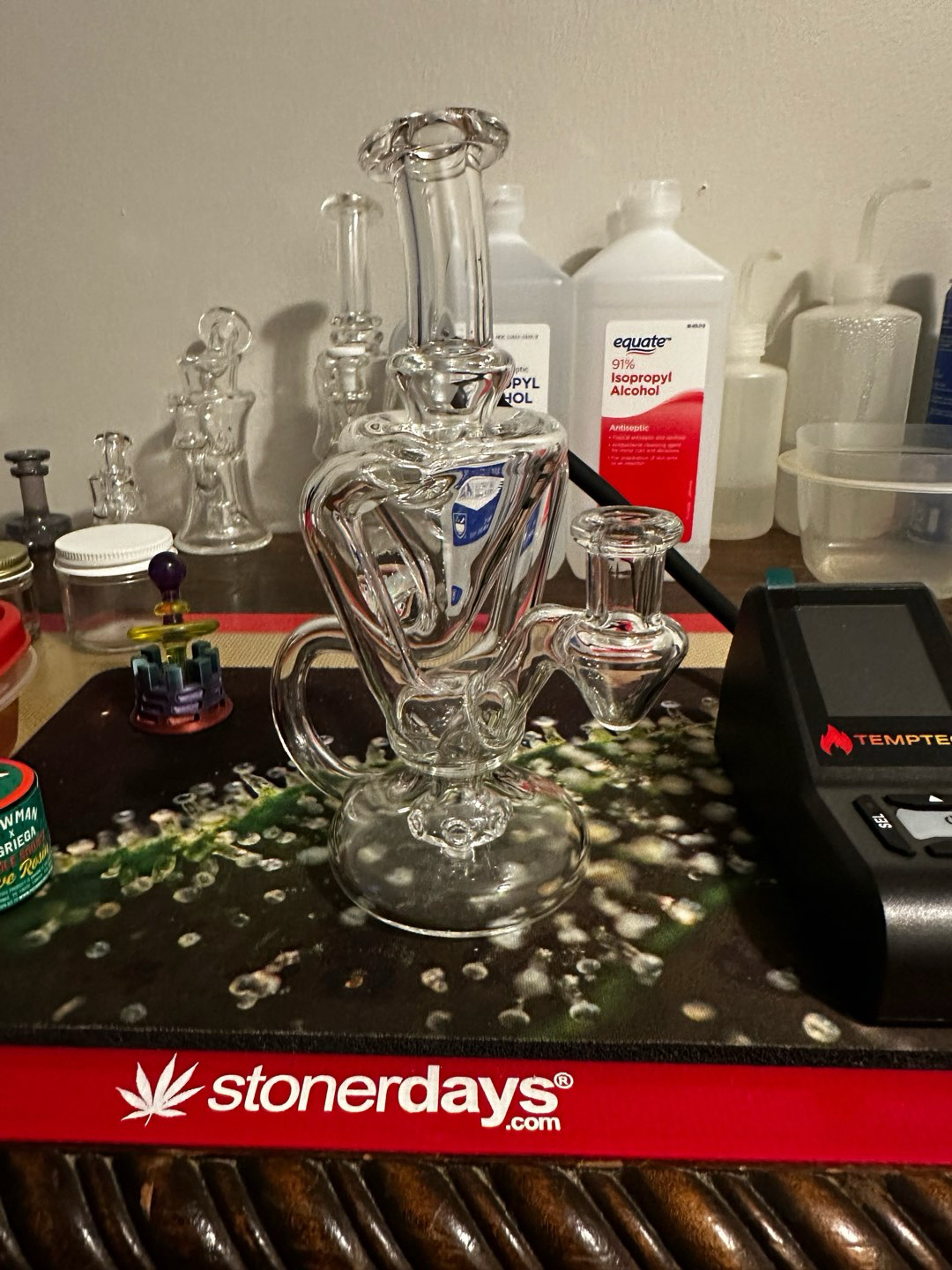 Preview pic of Boogie glass mini recycler