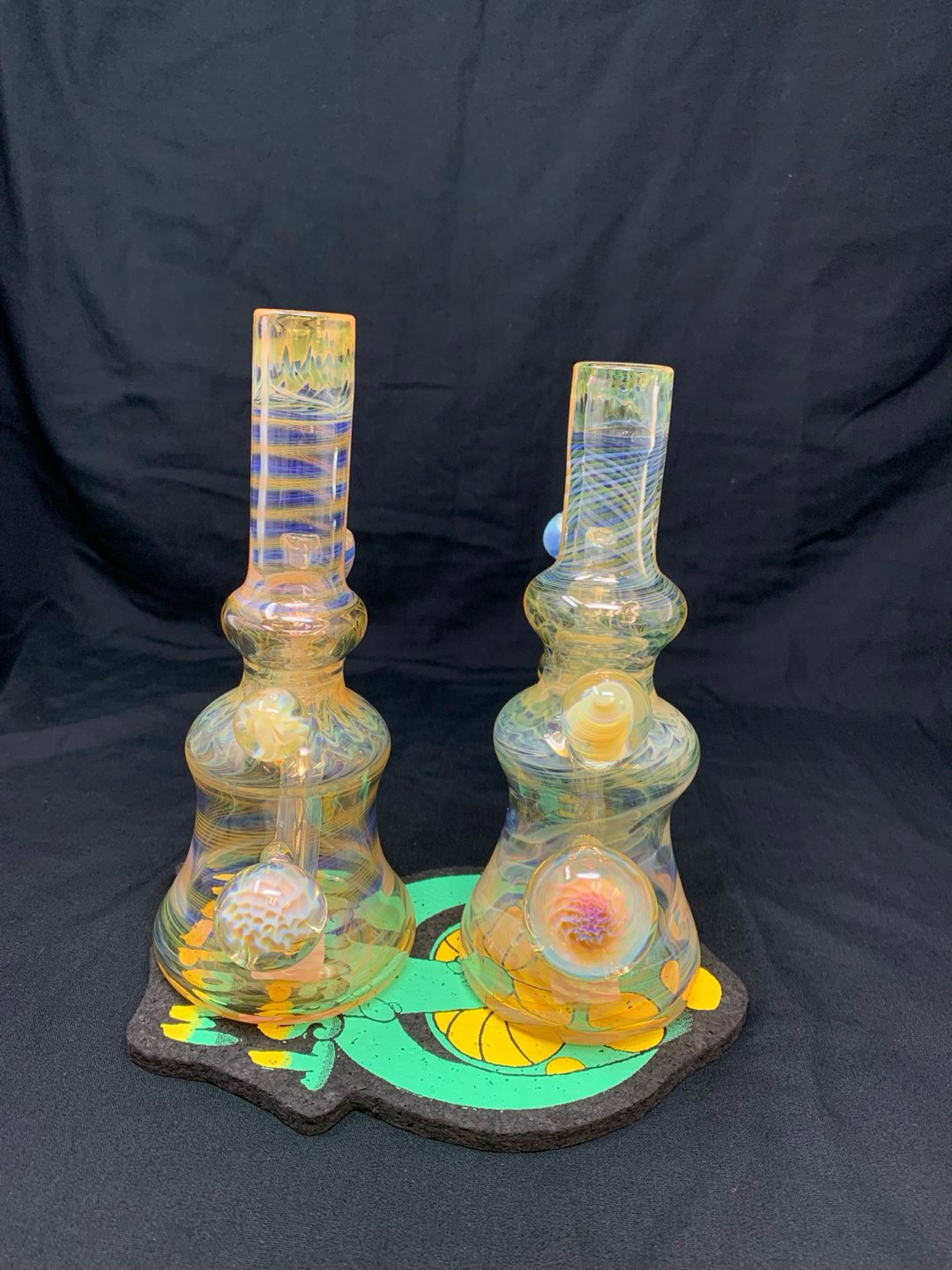 Donfrio Fumed Honeycomb Rig W/ matching bowl image 0