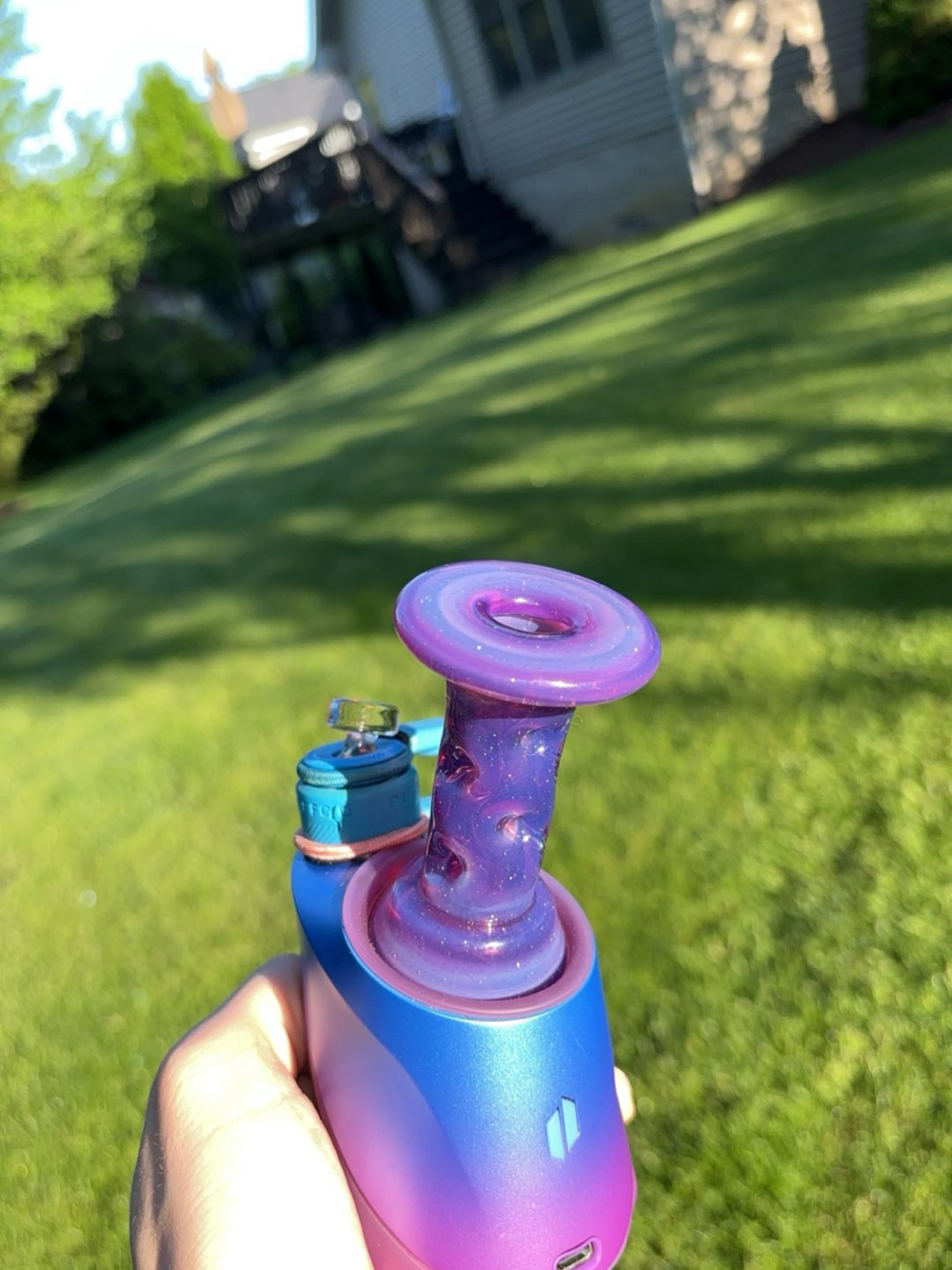 Preview pic of Puffco Indiglow Peak Pro setup