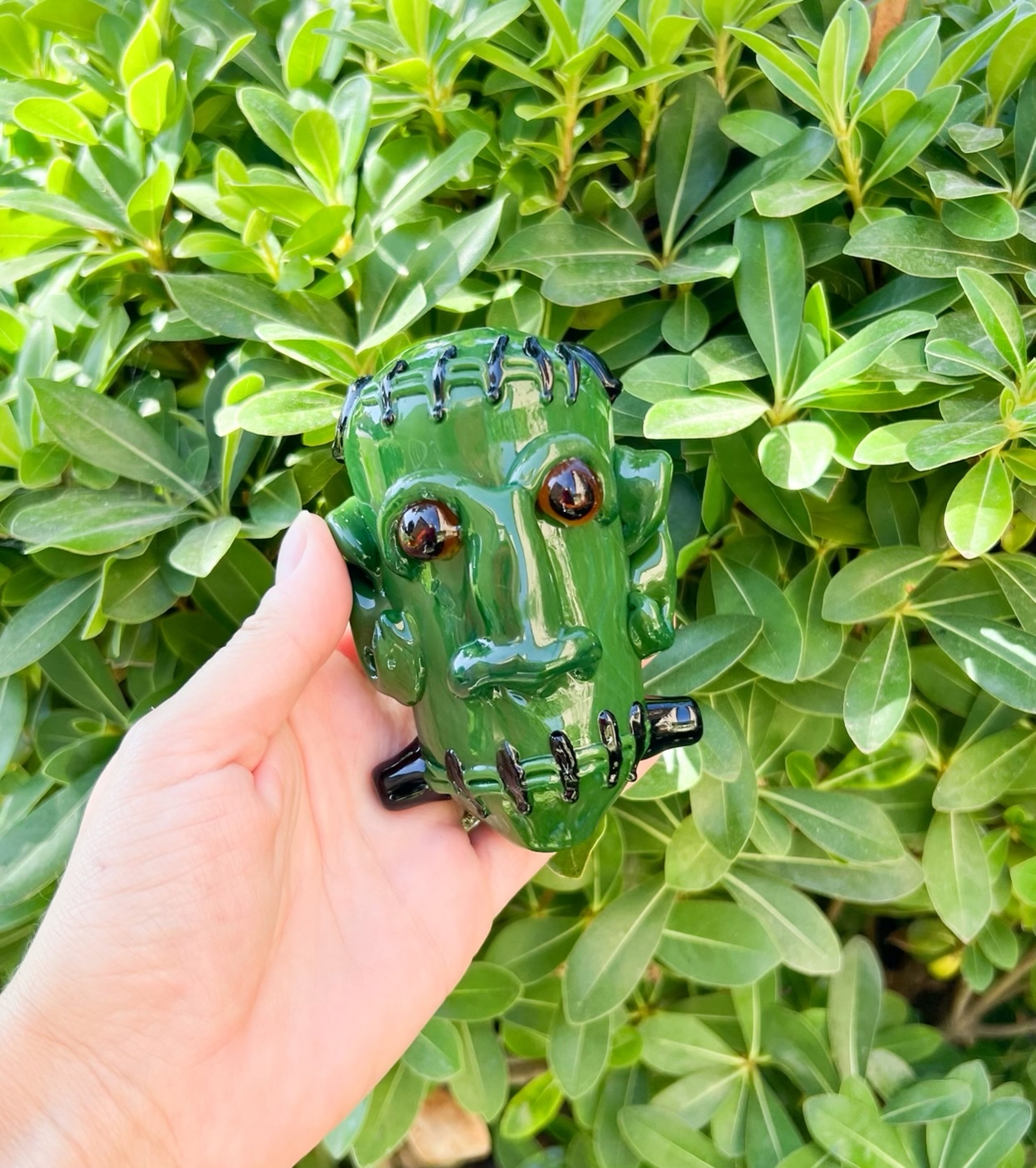 Preview pic of Frankenstein Glass Hand Pipe