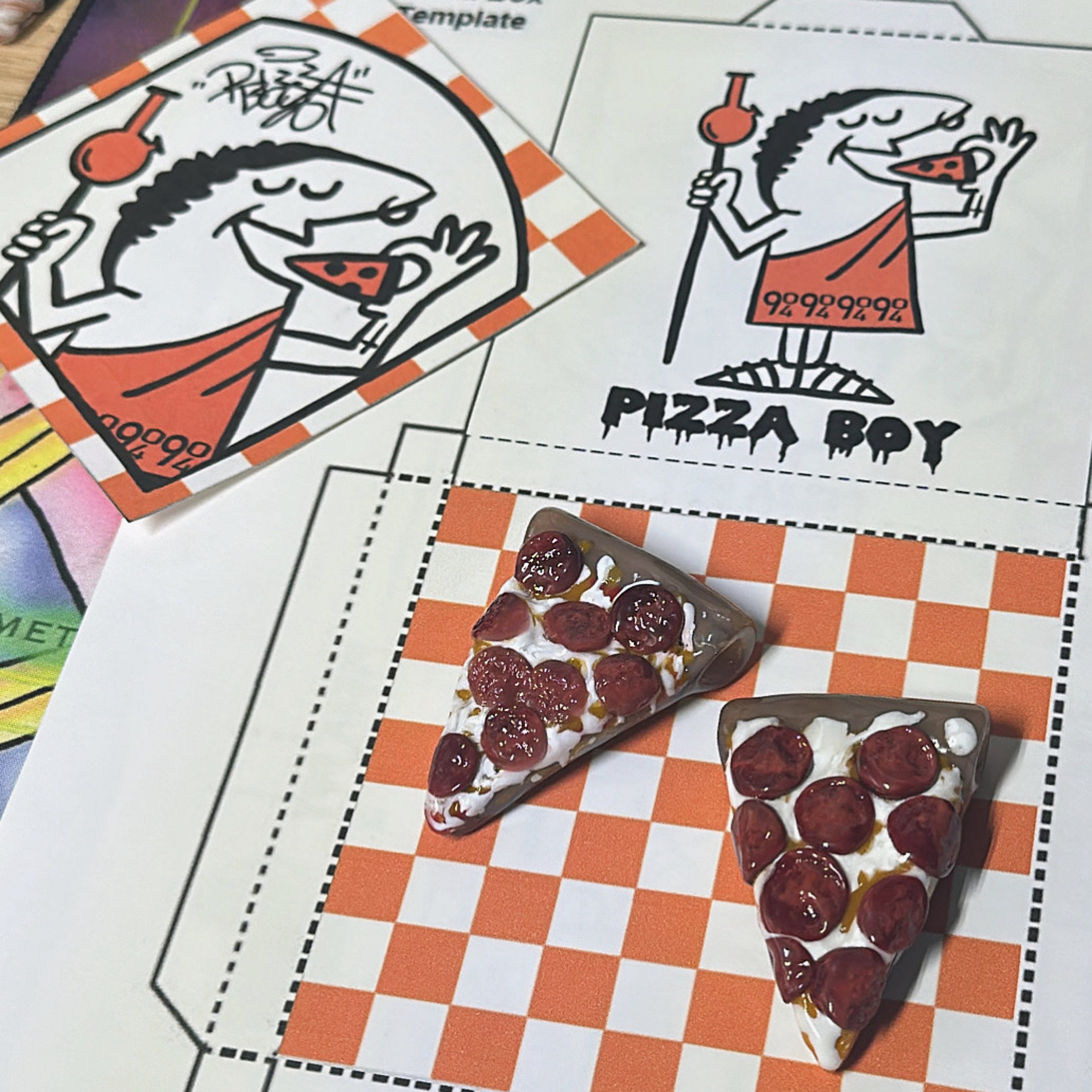 Preview pic of Pepperoni Pizza Pendent (LG Hollow Crust Bale)