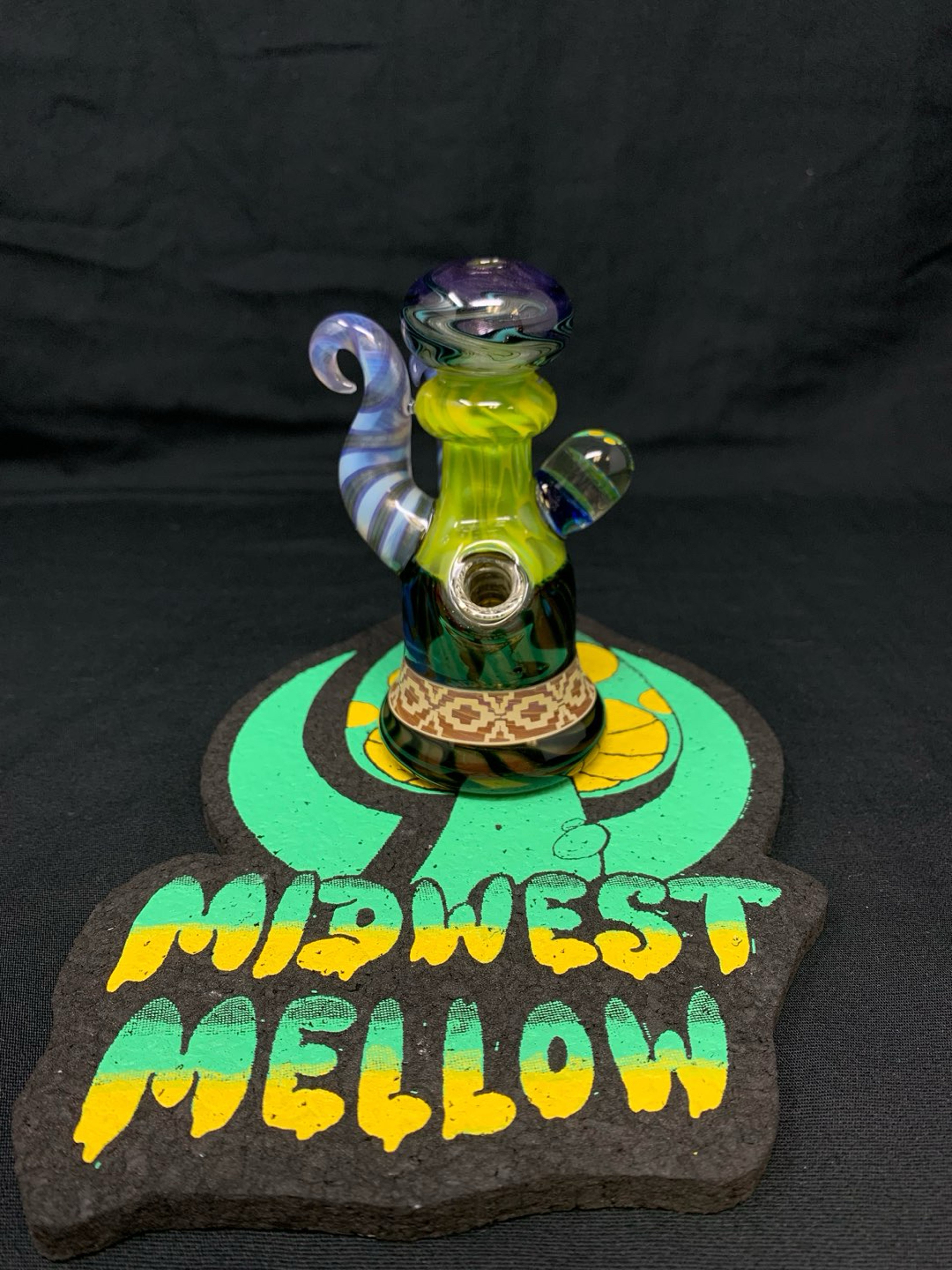 Preview pic of Quantumleep x Jim Griffel Rig w/ encased Millie
