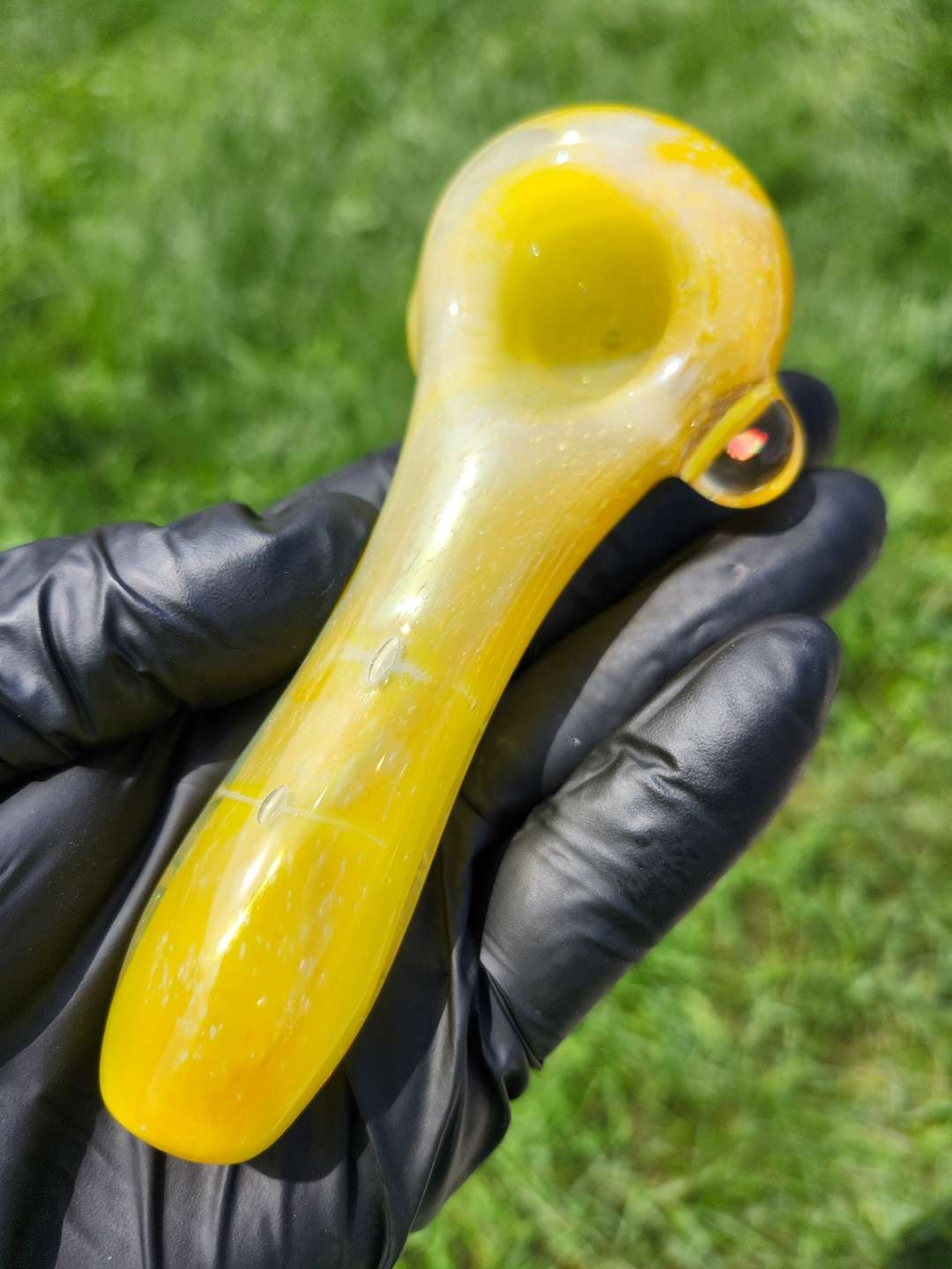 Preview pic of Devils_own_glass