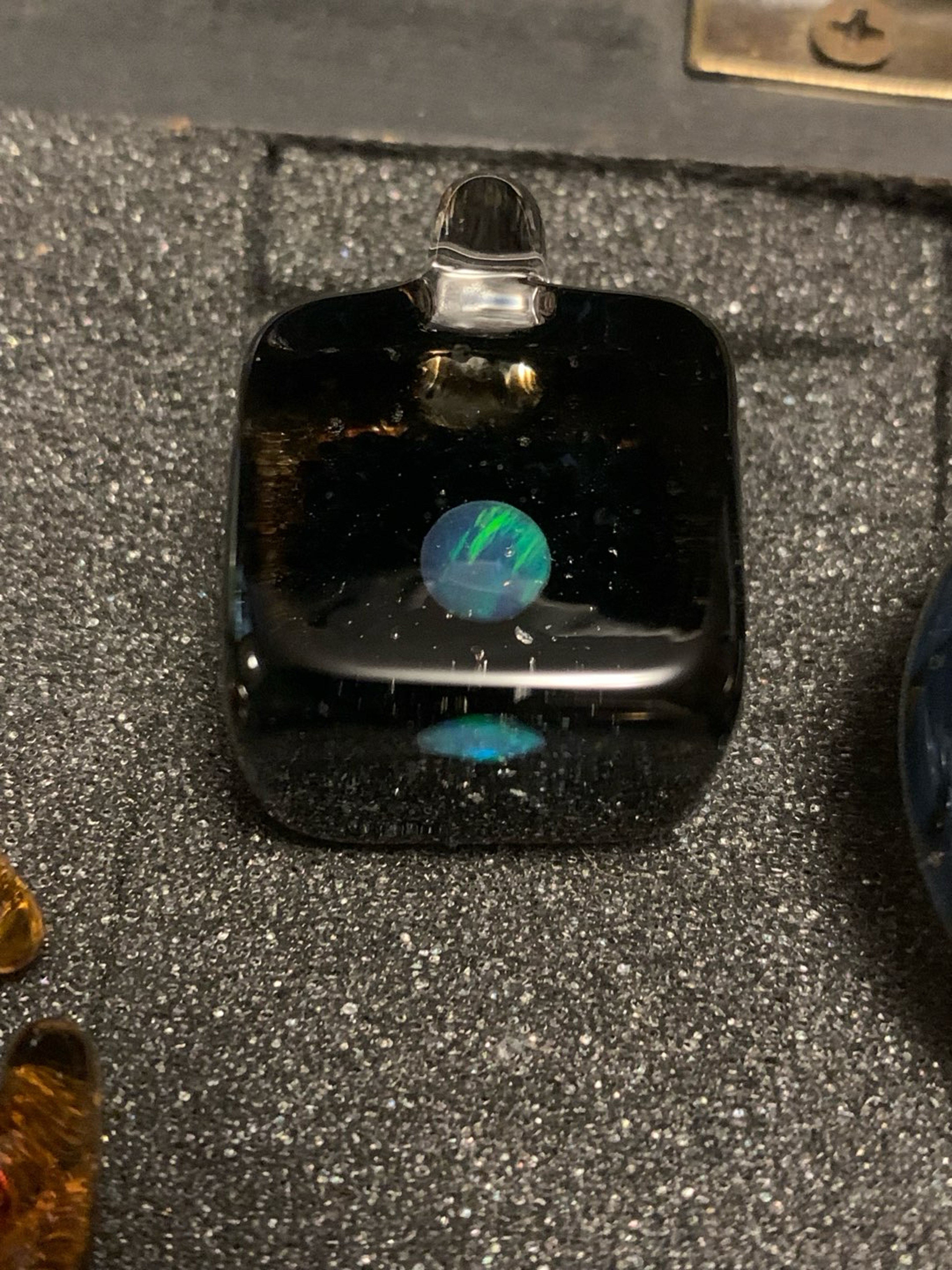 Preview pic of Round Opal Pendant