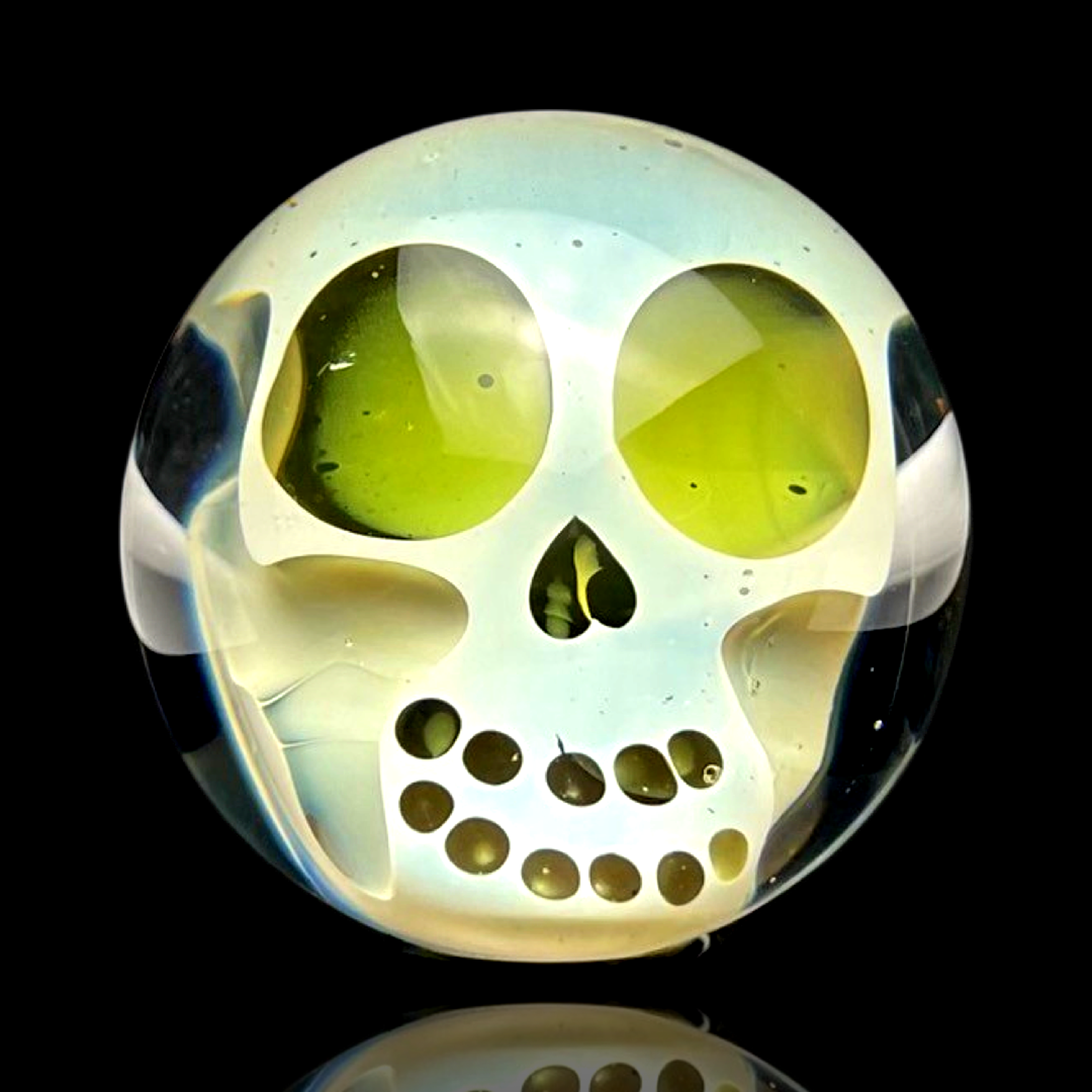 Preview pic of Ginny UV Fume Skull Marble