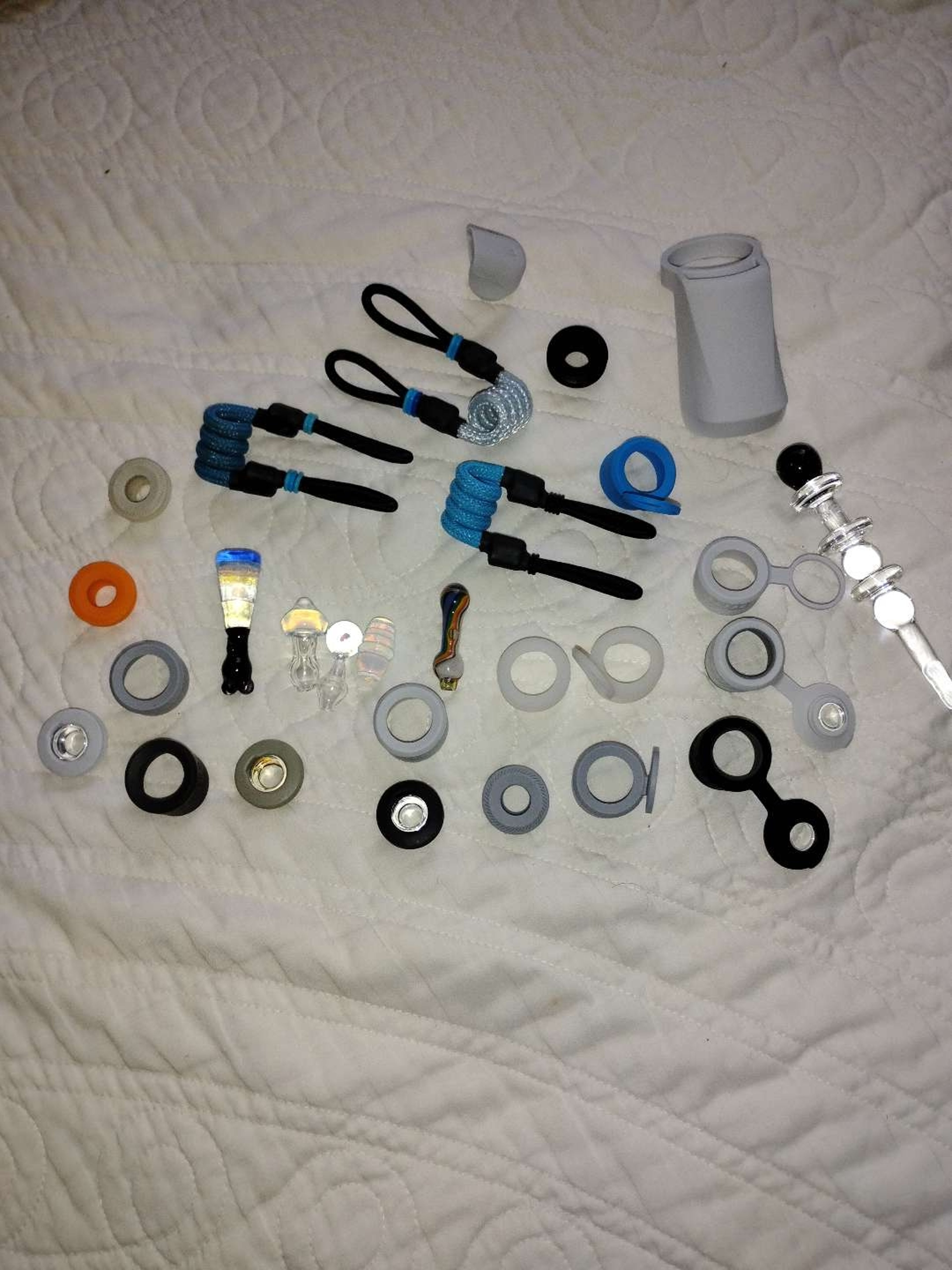 Preview pic of *TUFF TETHERS/PUFFCO ACCESSORIES*