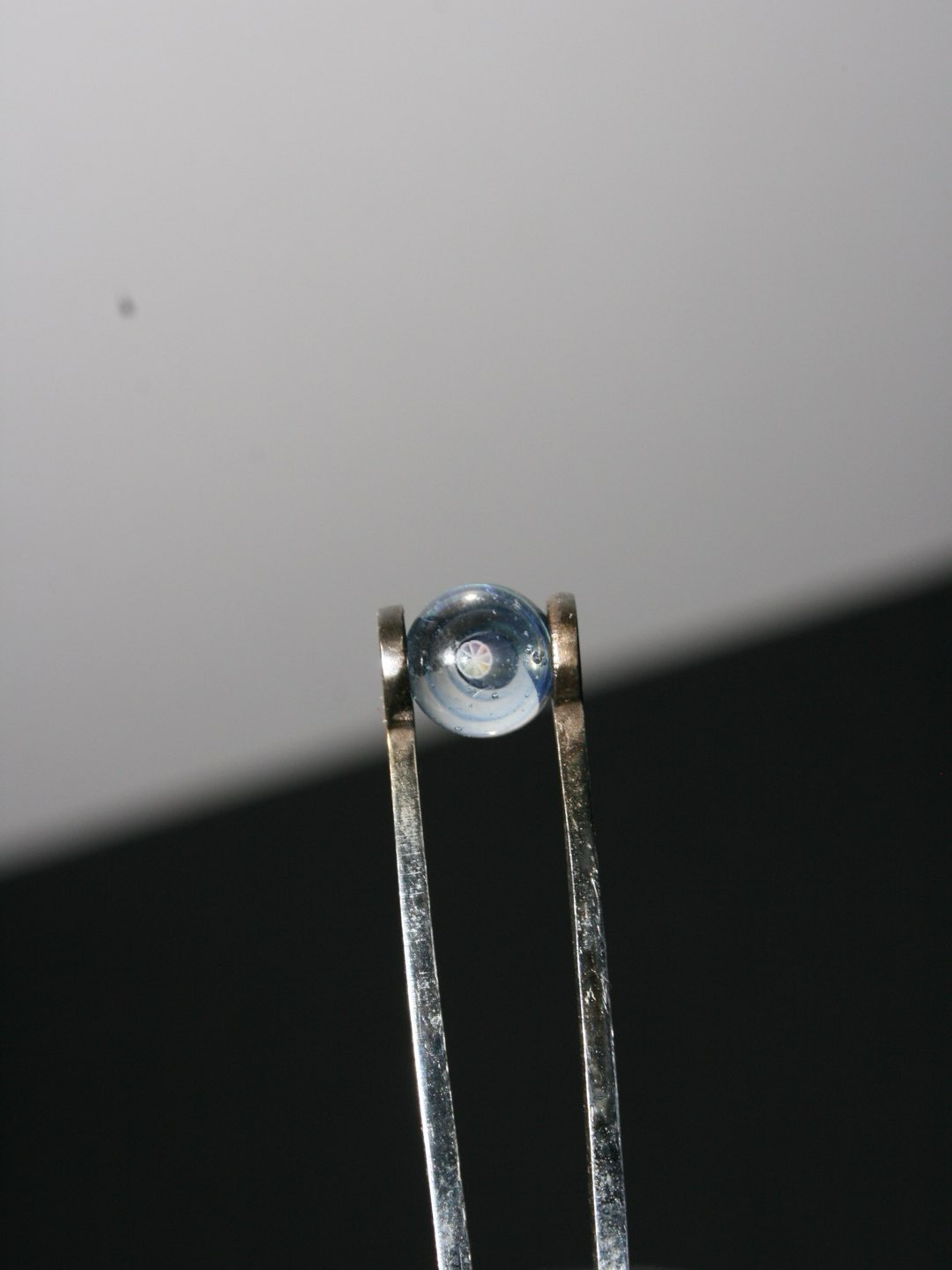 Preview pic of Glasstro x Lyons rainbow pearl