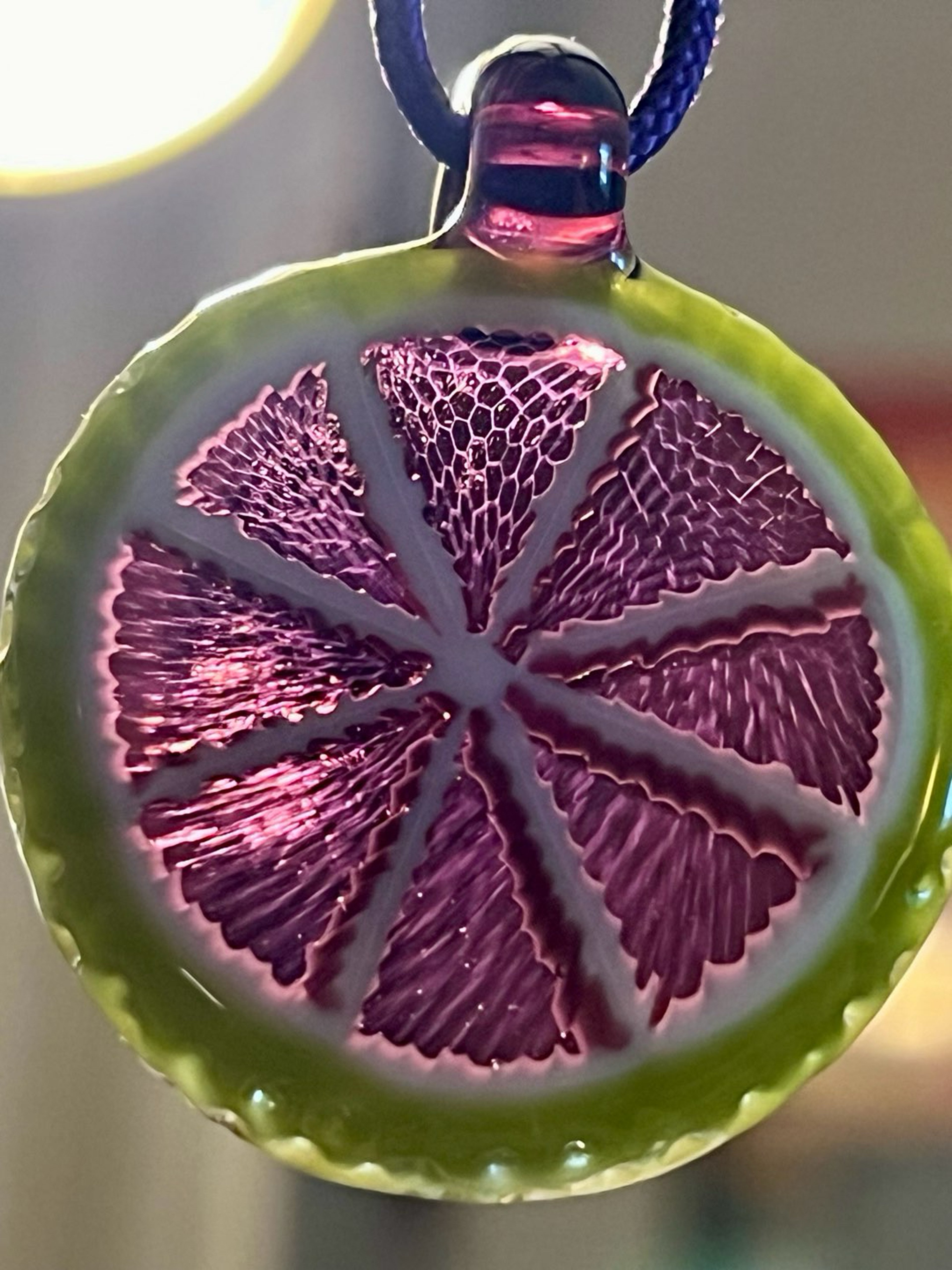 Preview pic of Lyons Glass Lime Grape